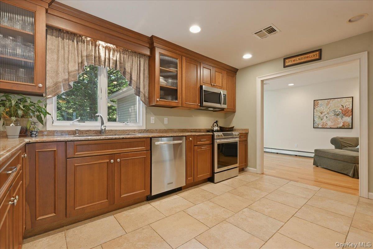 32 Scenic Hills Drive Property Photo 8