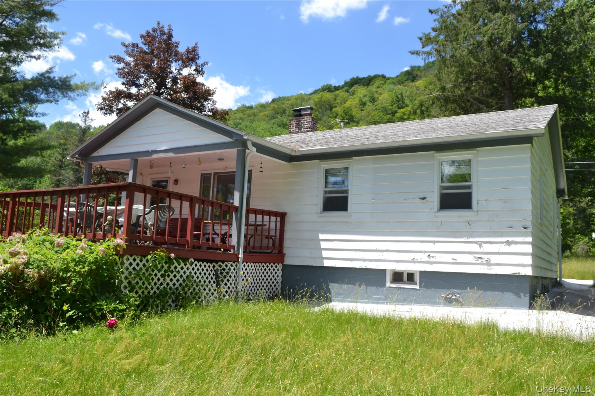 549 Gavette Road Property Photo 2