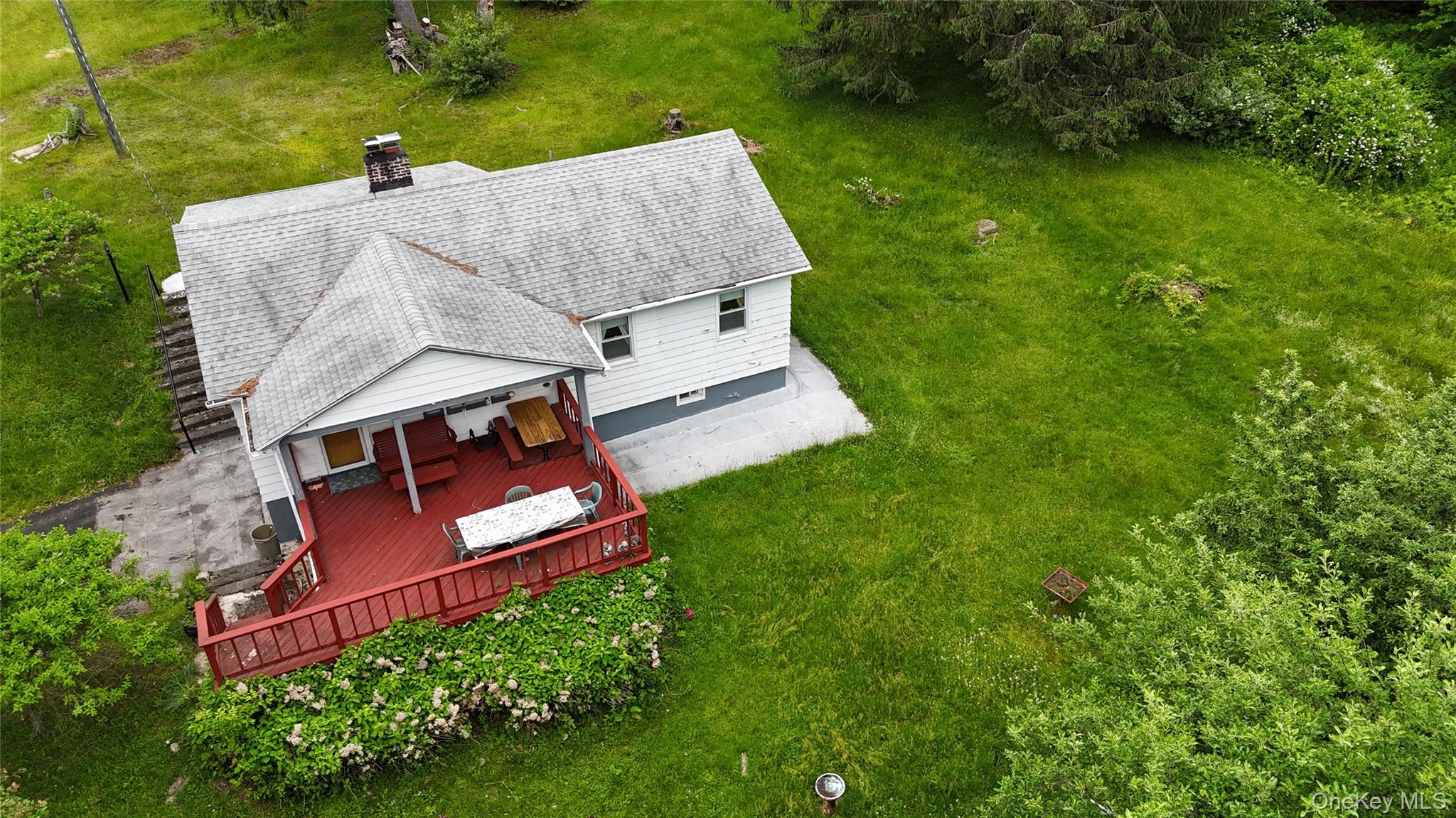 549 Gavette Road Property Photo 3