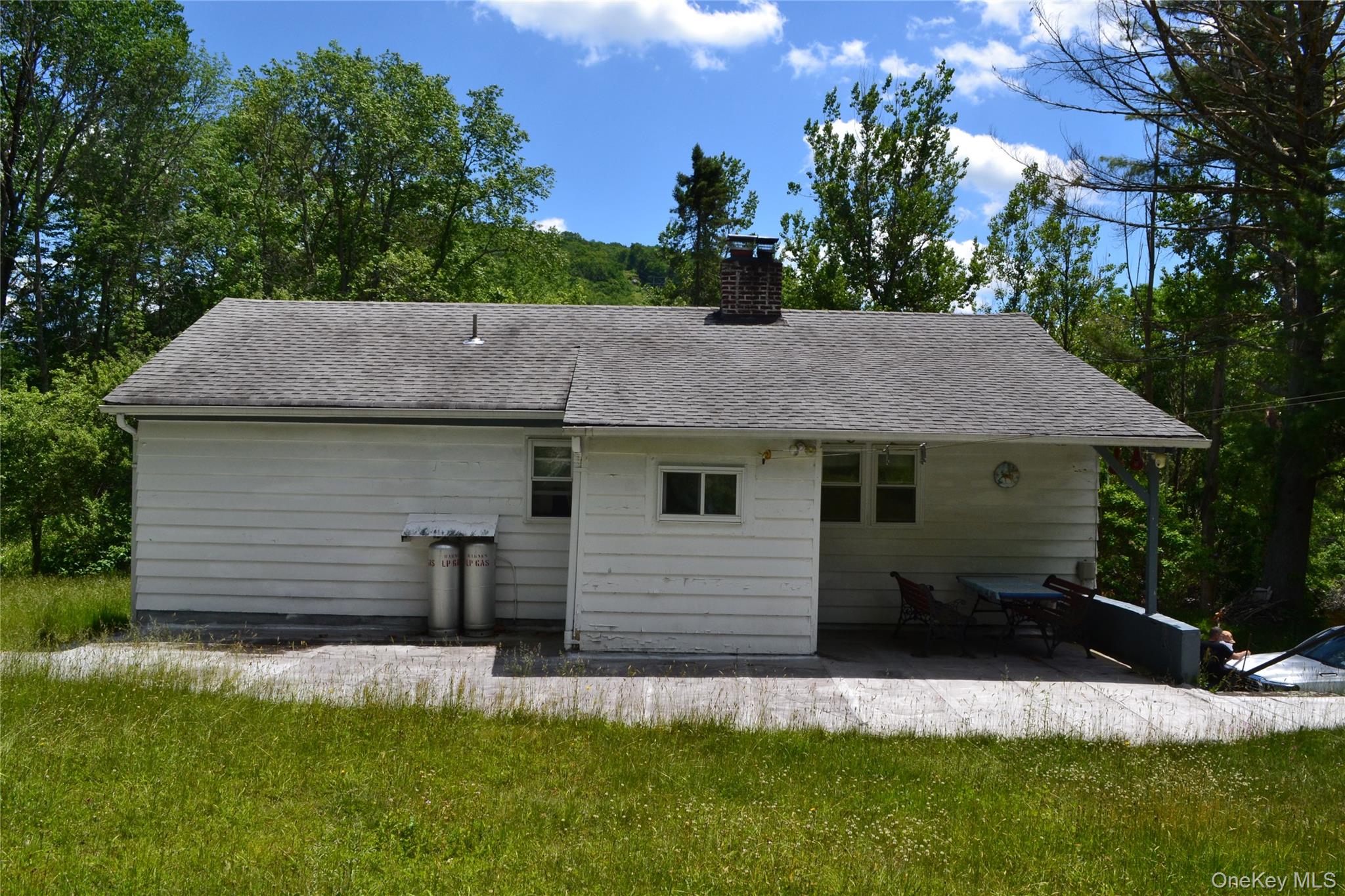 549 Gavette Road Property Photo 5