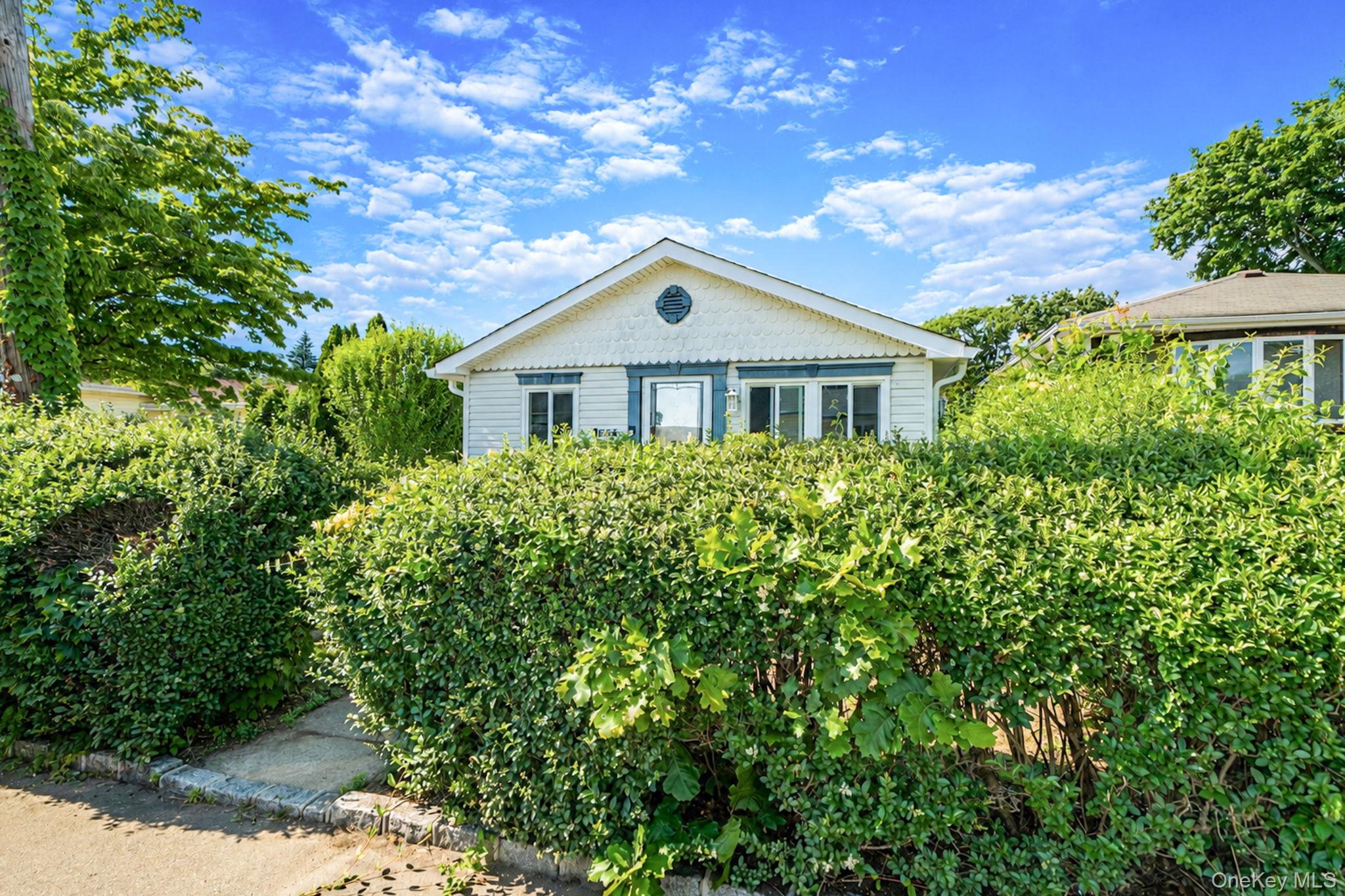 535 Outlook Avenue Property Photo 3