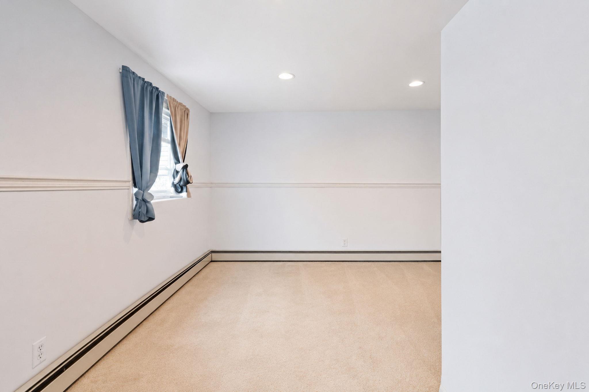 535 Outlook Avenue Property Photo 14