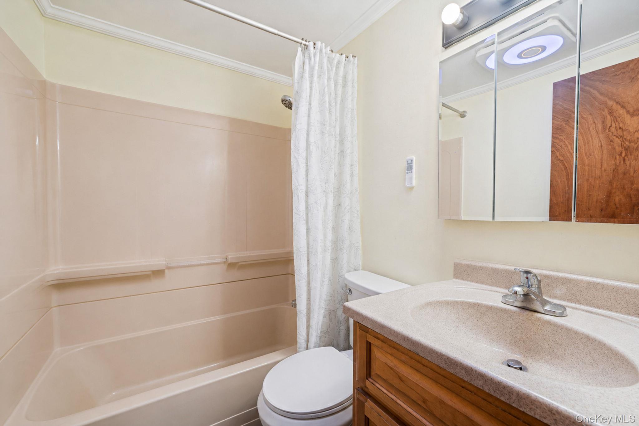 535 Outlook Avenue Property Photo 15