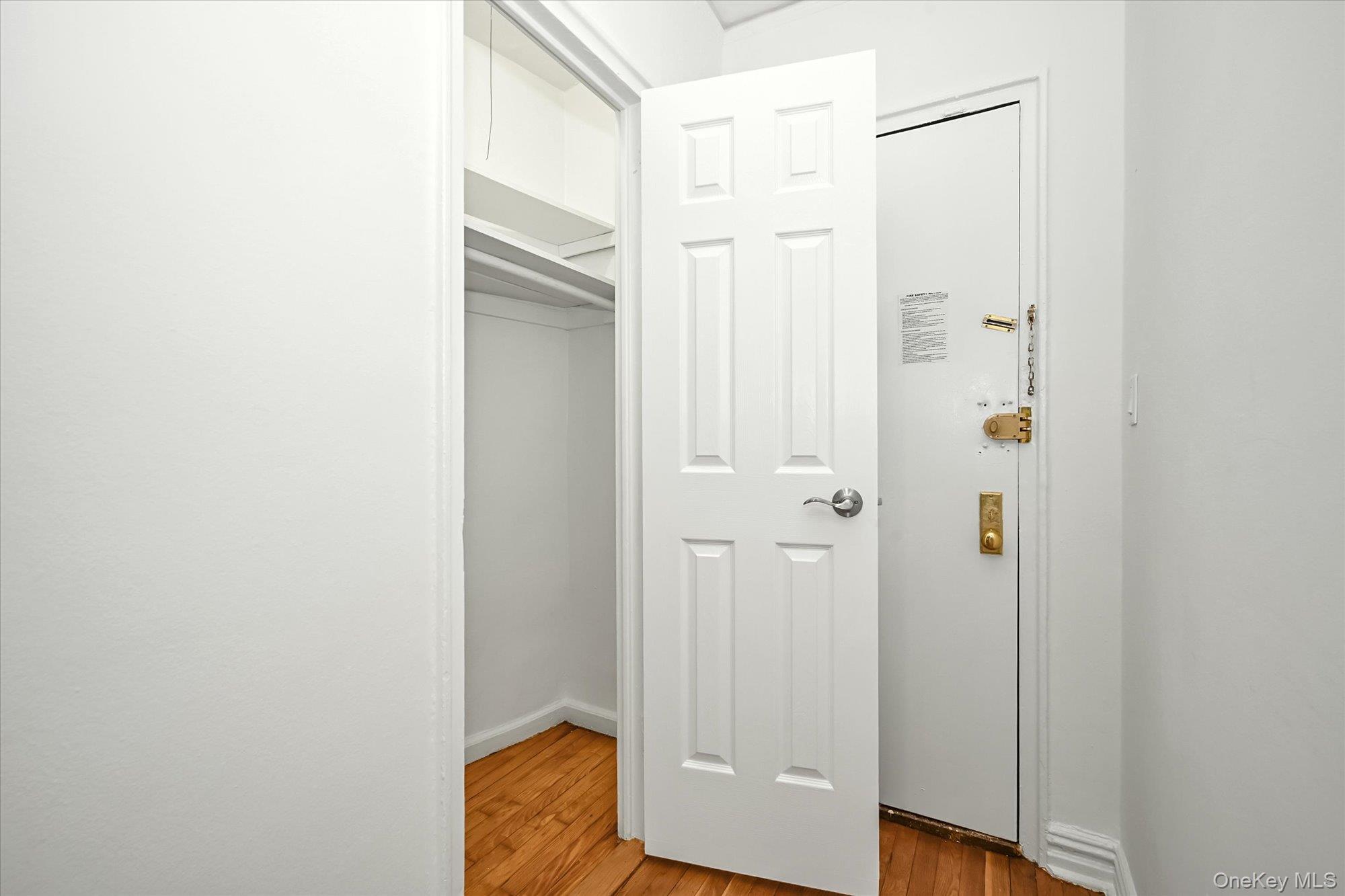 2685 Creston Avenue 3-h Property Photo 2