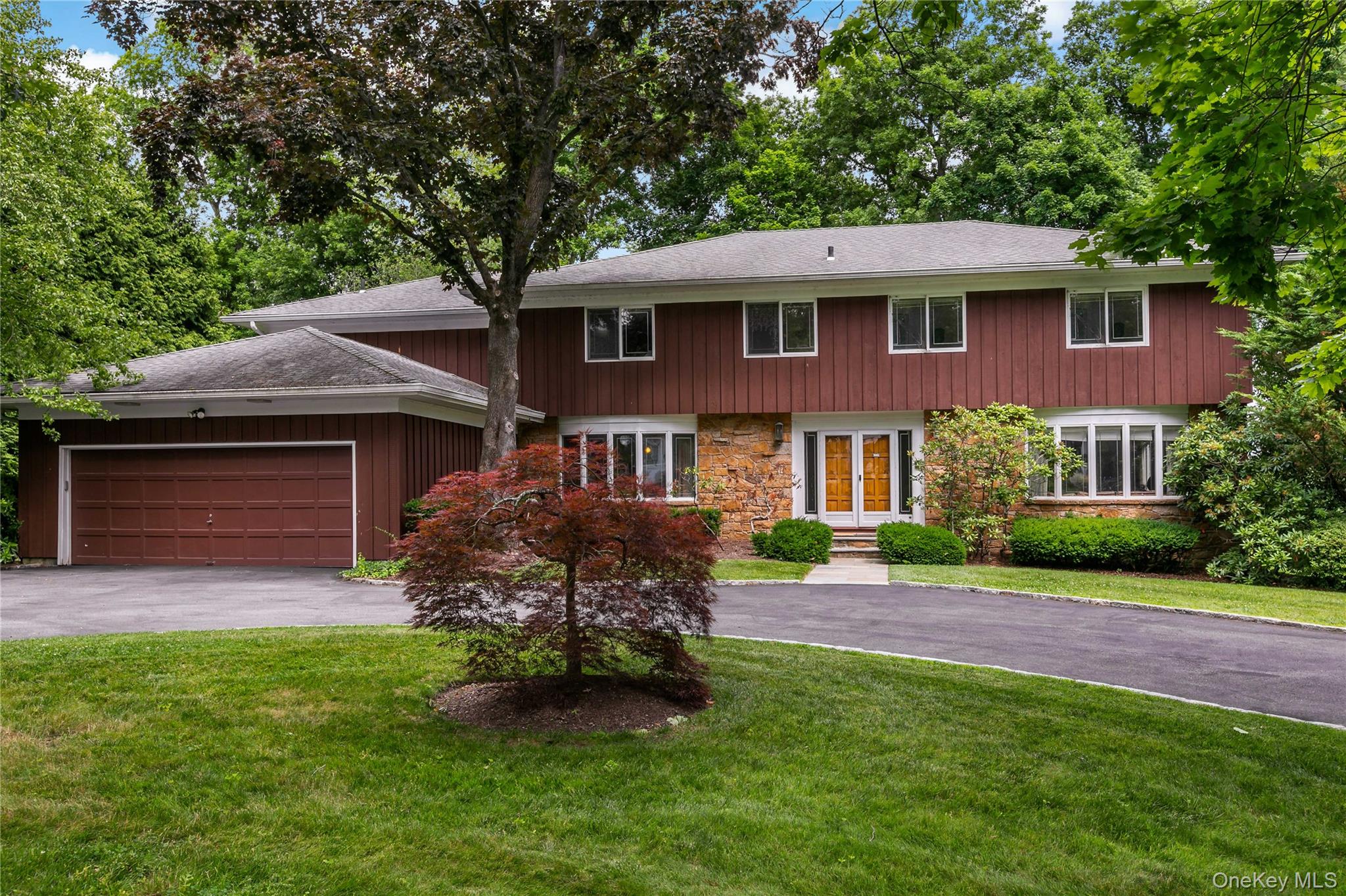 16 Meadow Road Property Photo 1