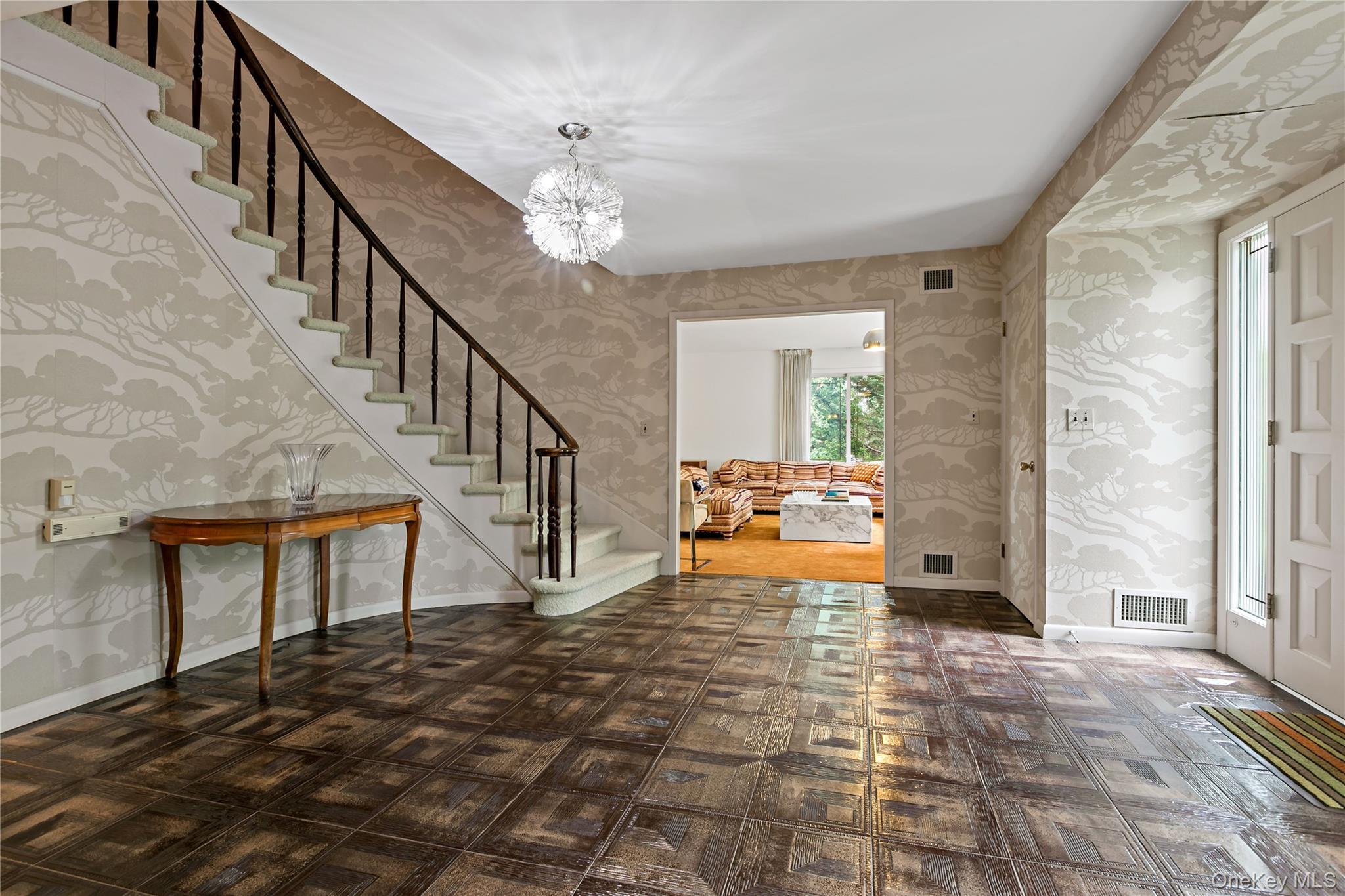 16 Meadow Road Property Photo 2