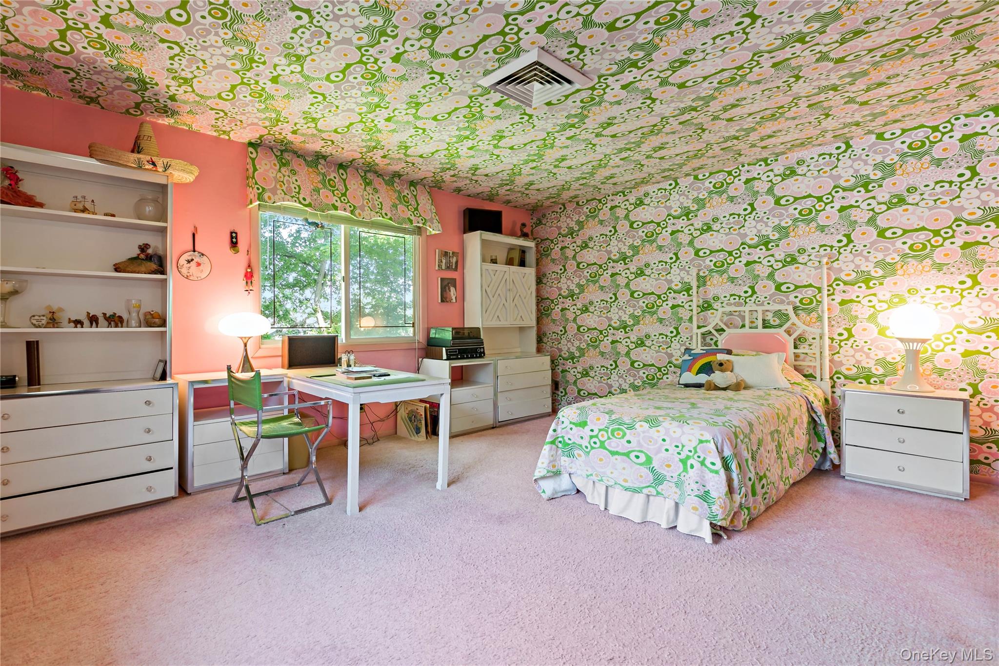 16 Meadow Road Property Photo 22