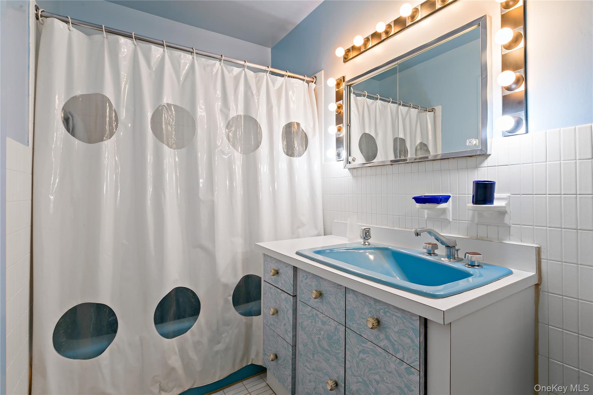 16 Meadow Road Property Photo 23