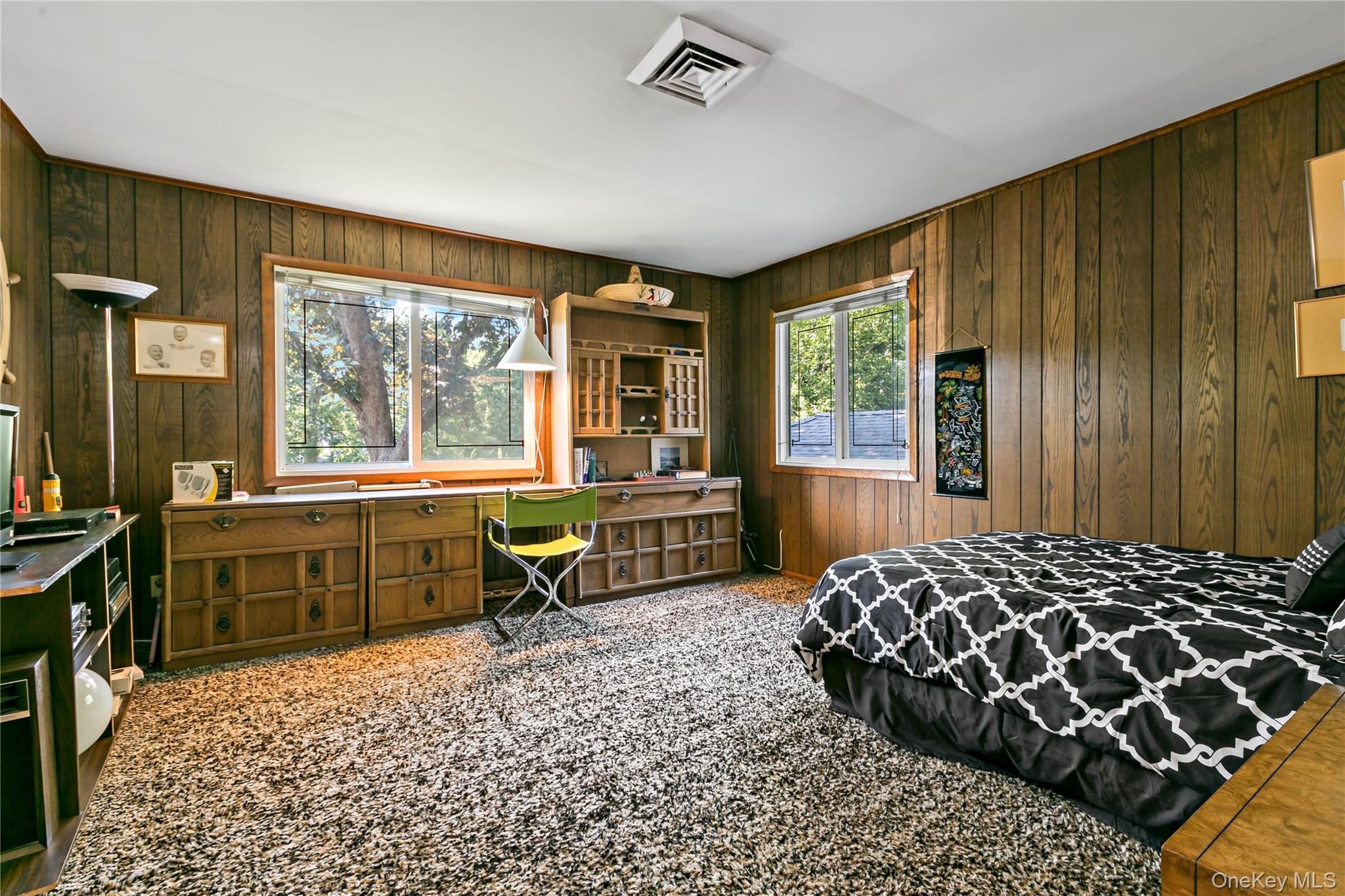 16 Meadow Road Property Photo 24