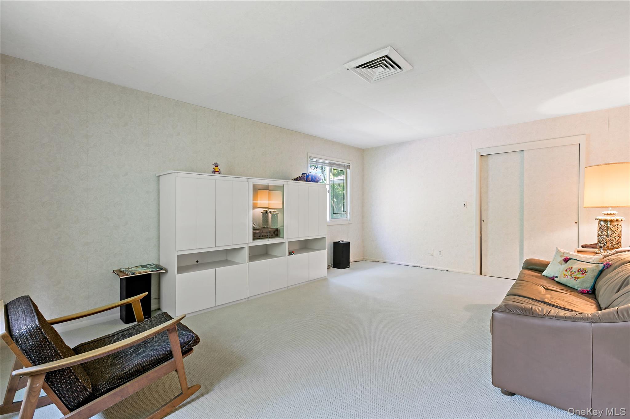 16 Meadow Road Property Photo 27