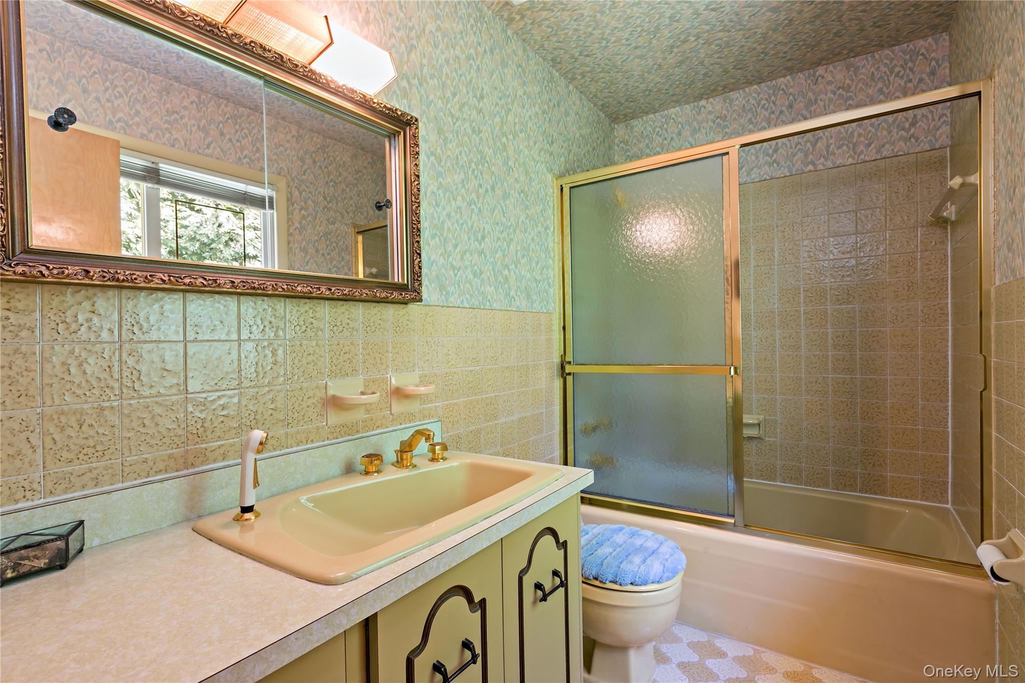 16 Meadow Road Property Photo 28