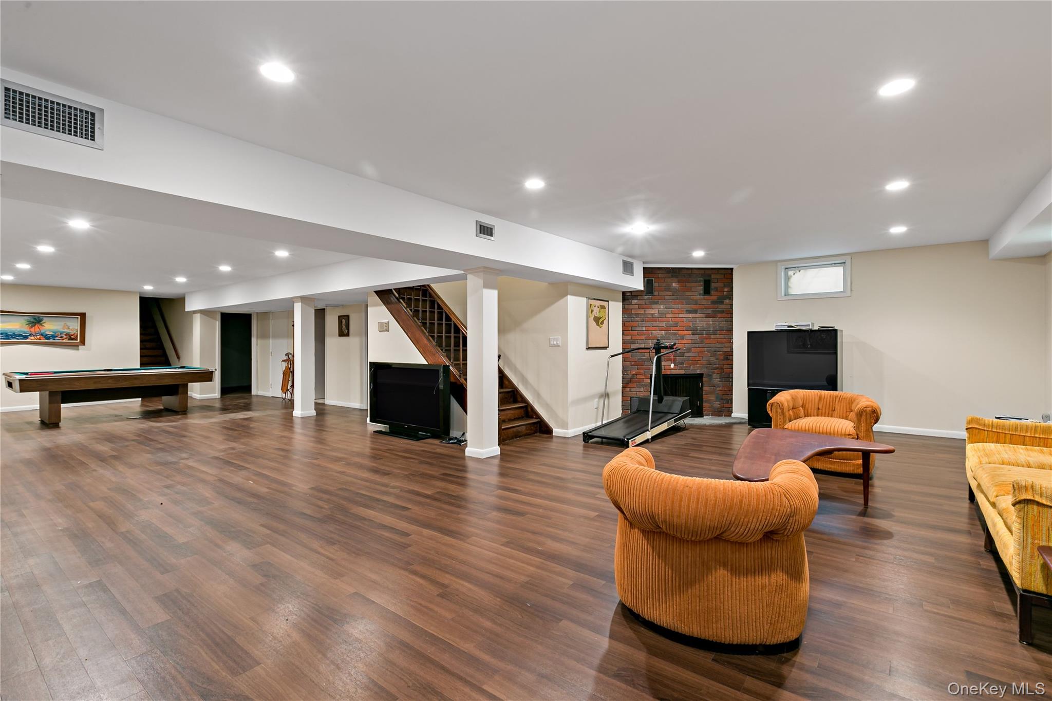 16 Meadow Road Property Photo 29