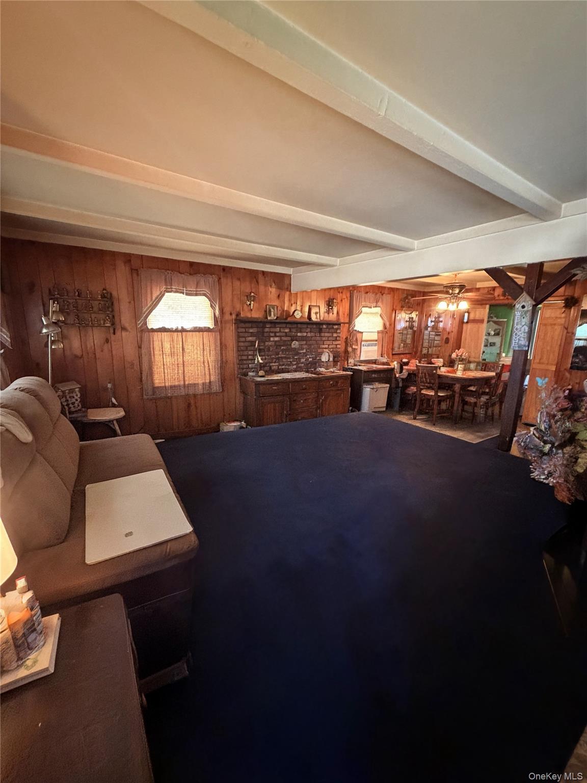 19 Surrey Lane Property Photo 8