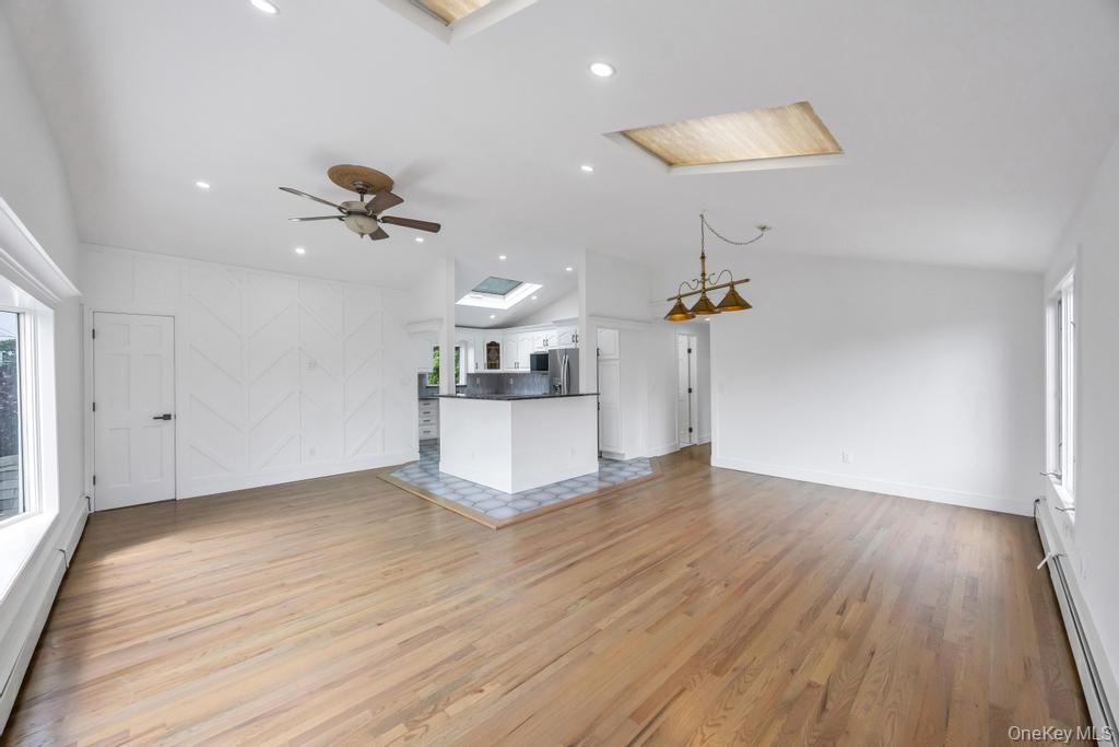 2331 Neptune Avenue Property Photo 9