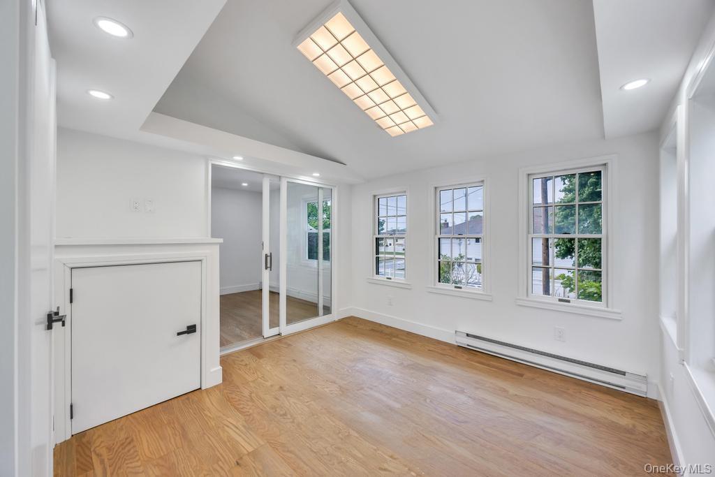 2331 Neptune Avenue Property Photo 15