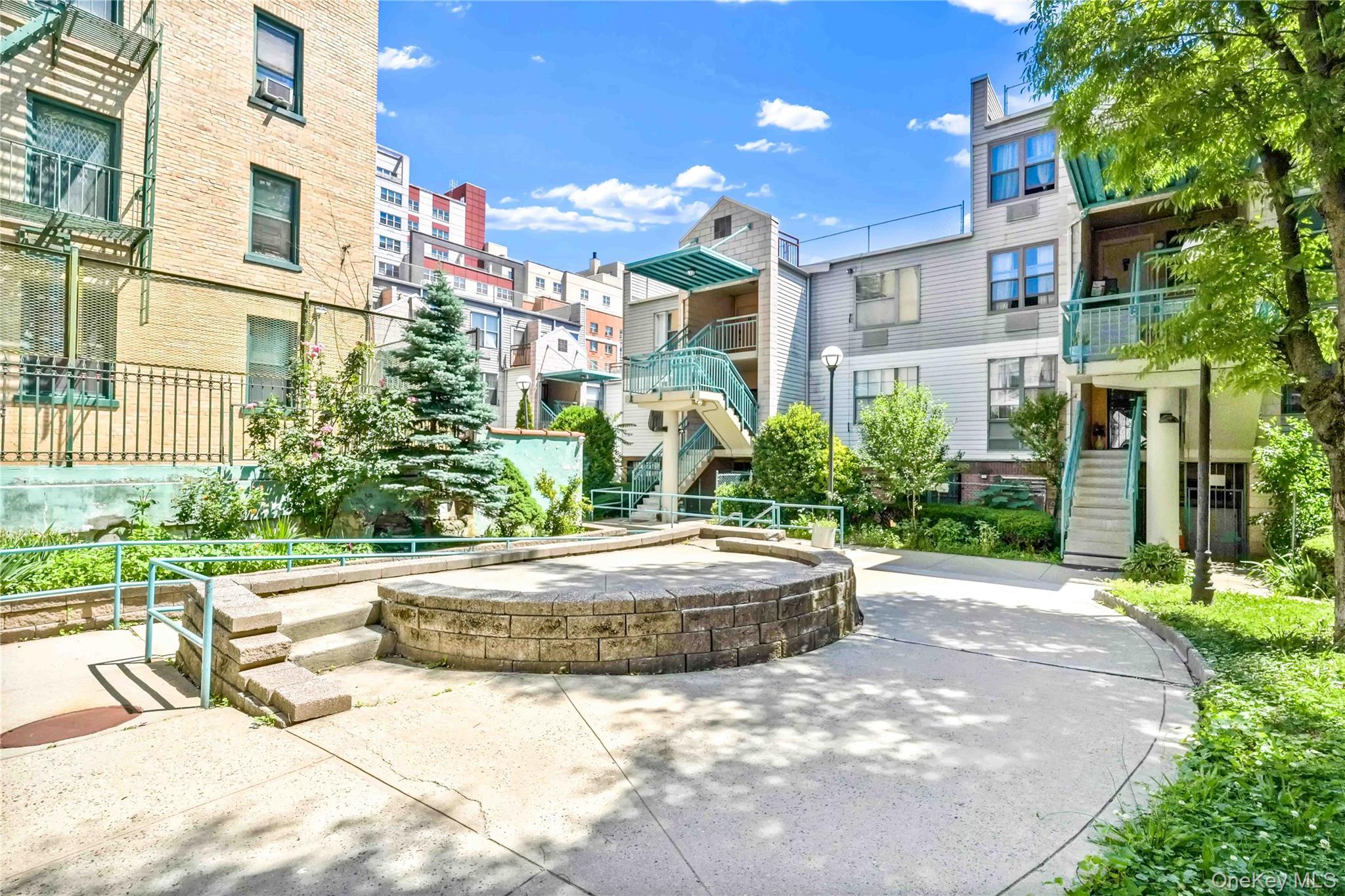 524 E 159th Street 2C Property Photo 1