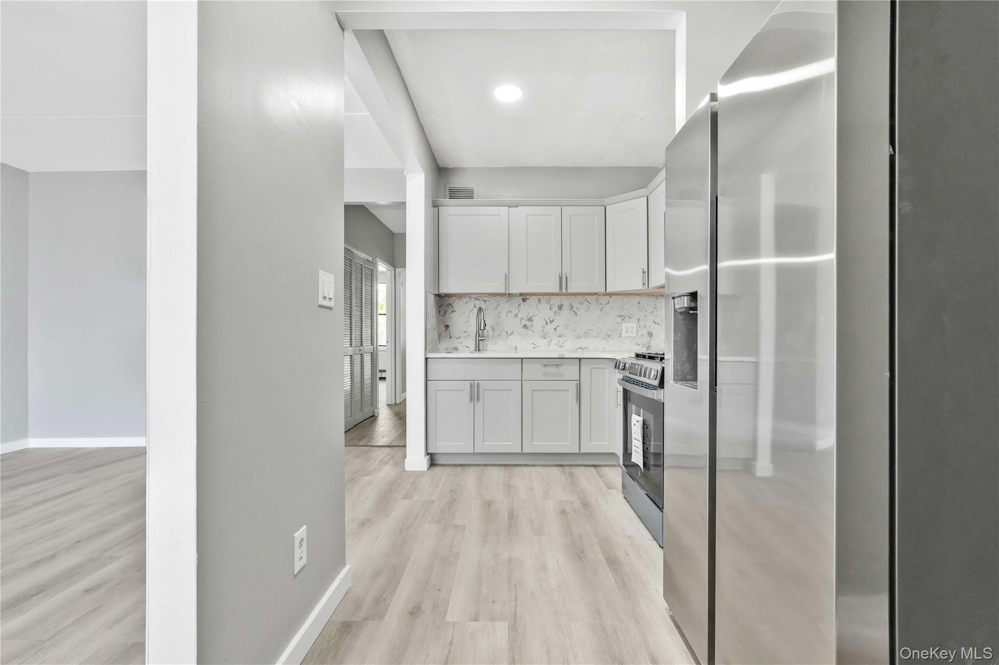 524 E 159th Street 2c Property Photo 6