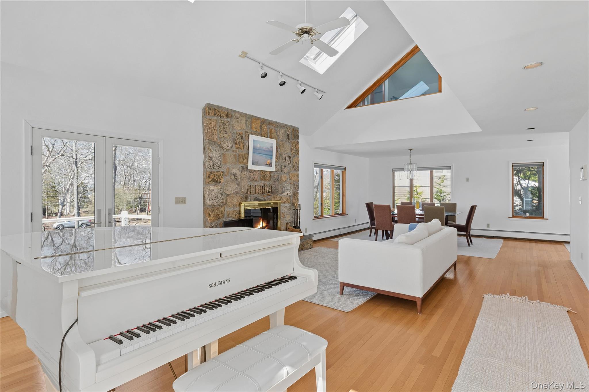 18 S Harbor Road Property Photo 2