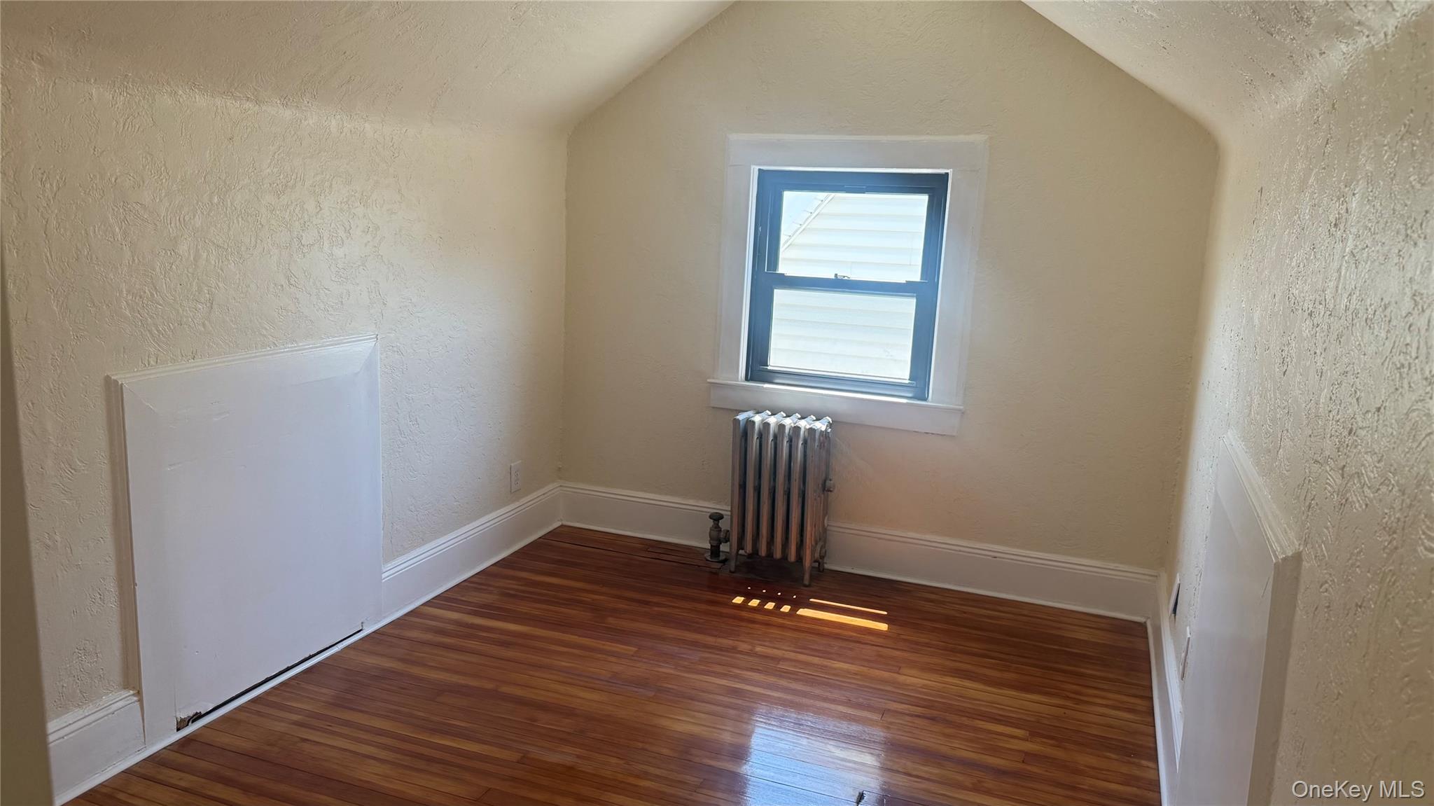 89-28 207th Street 3rd Floor Property Photo 2