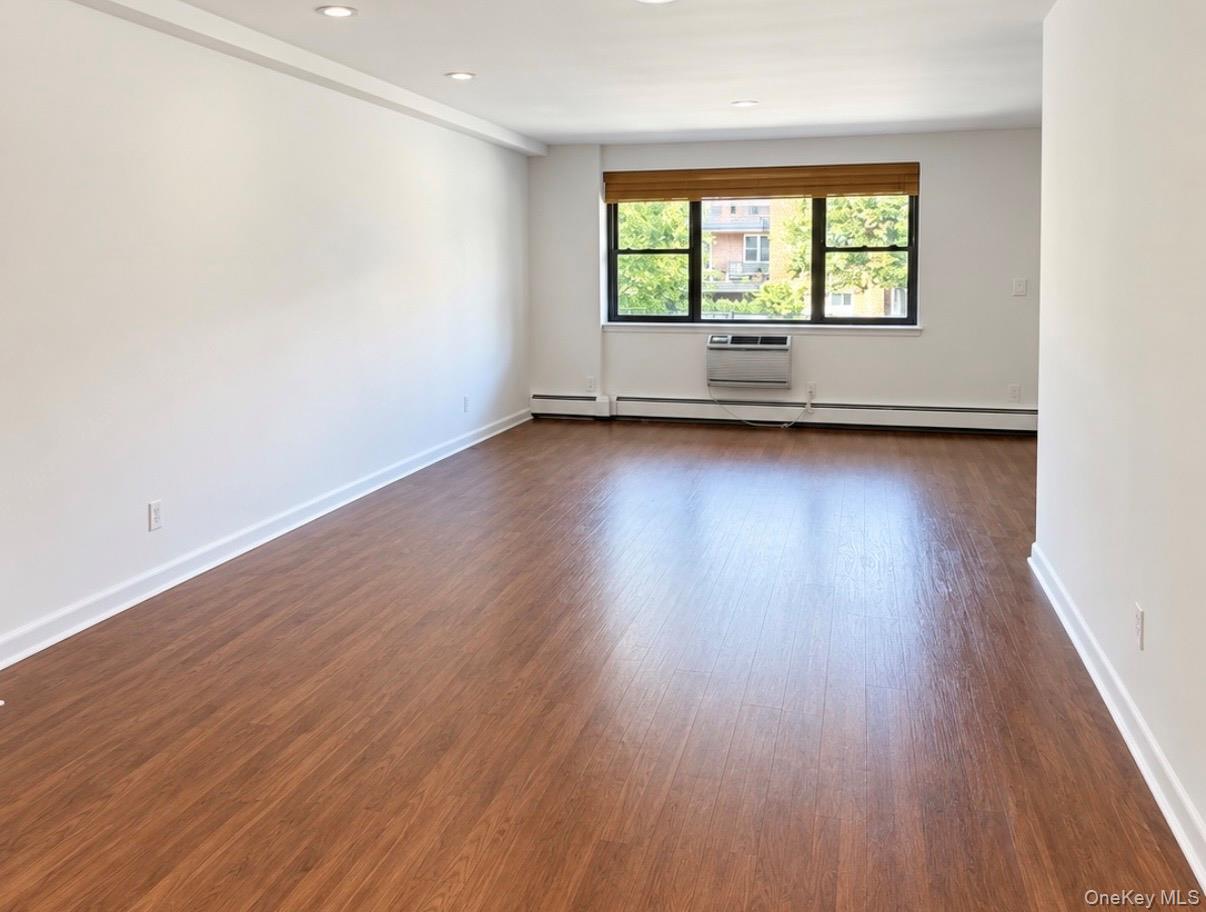 40 Stoner Avenue 1r Property Photo 19