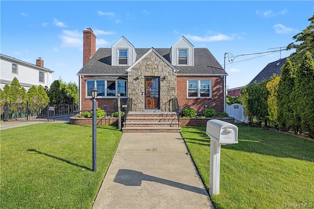 465 Washington Place Property Photo 1