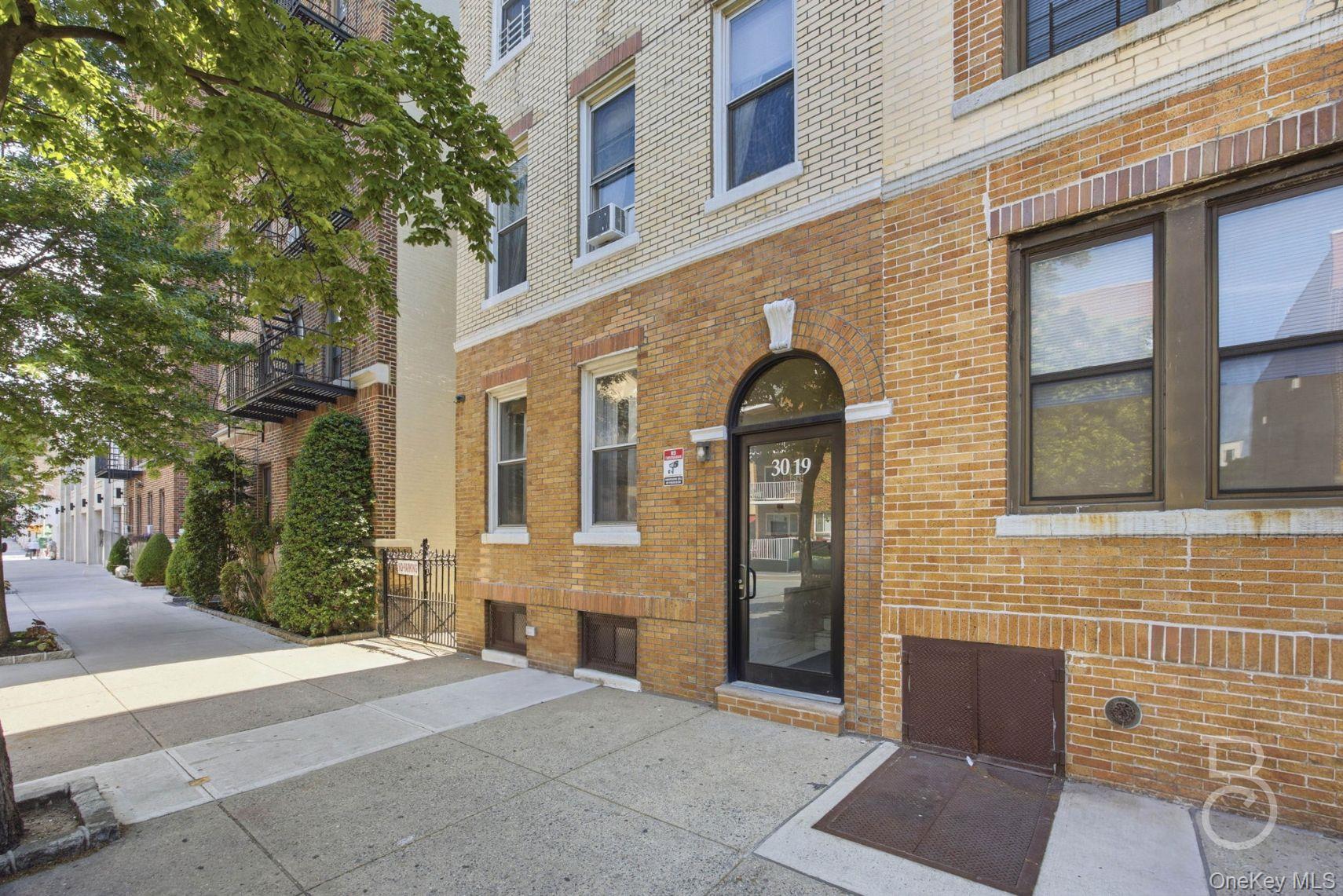 30-19 33rd Street Property Photo 1