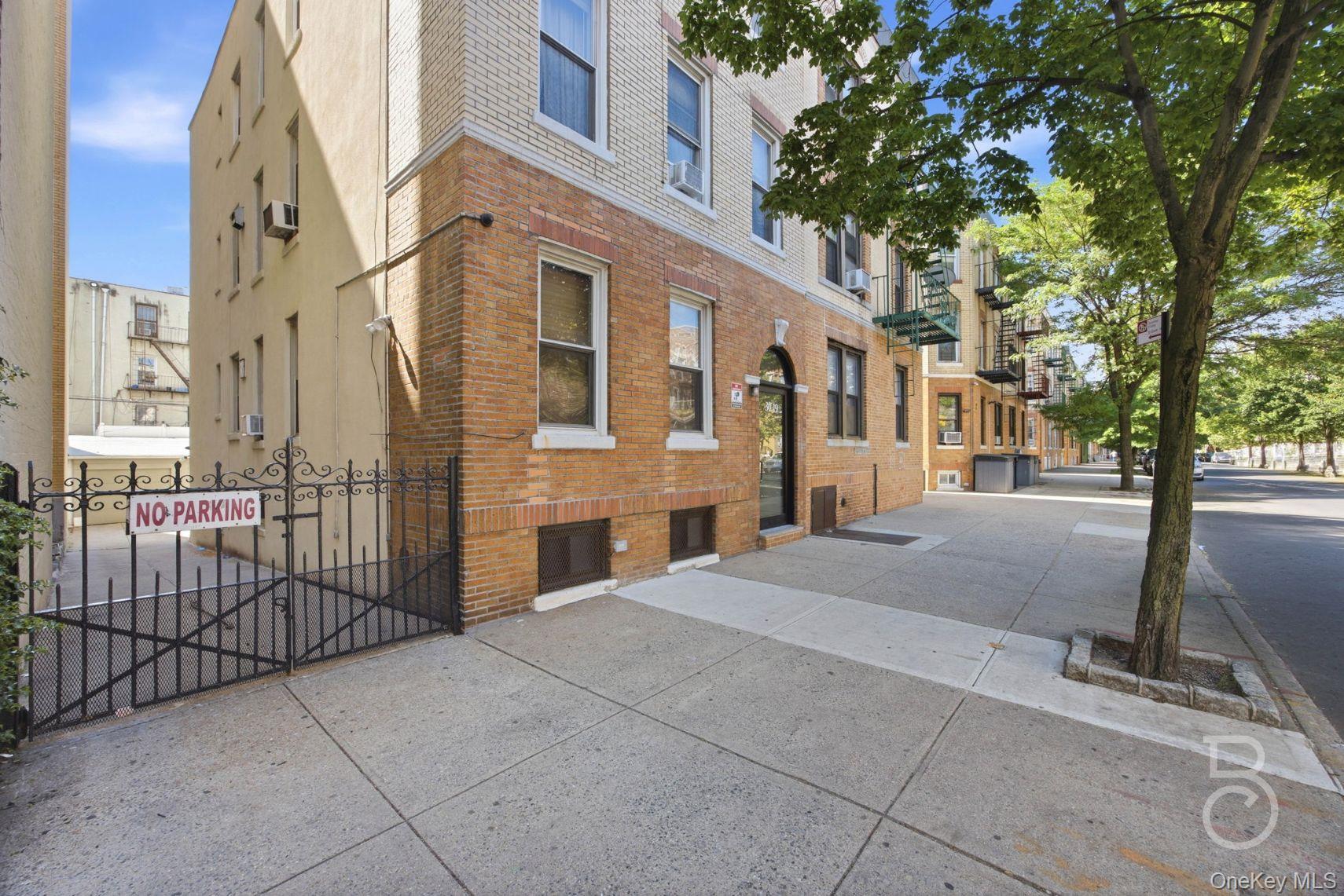 30-19 33rd Street Property Photo 3