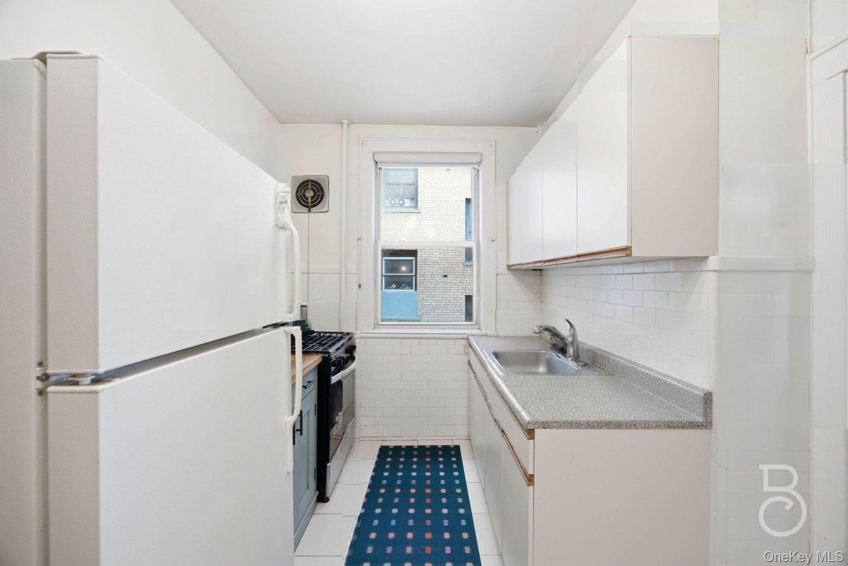 30-19 33rd Street Property Photo 10