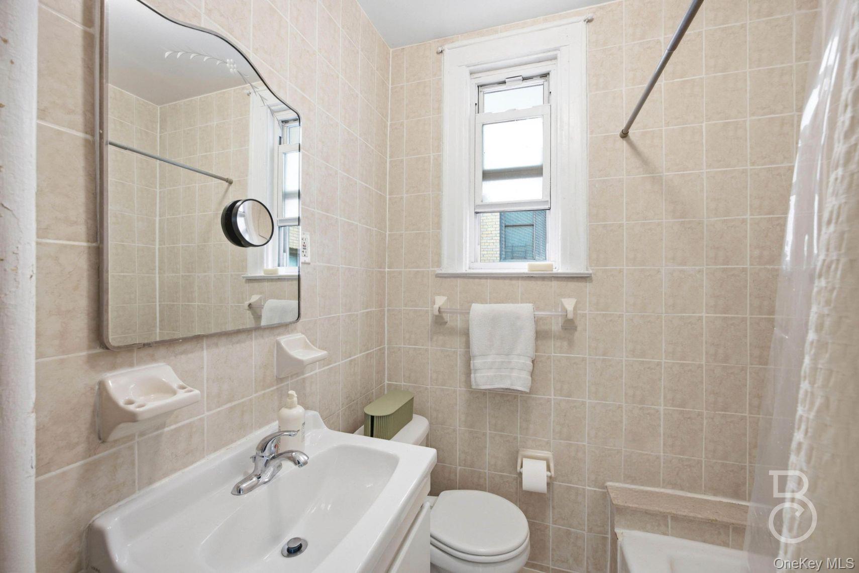 30-19 33rd Street Property Photo 13