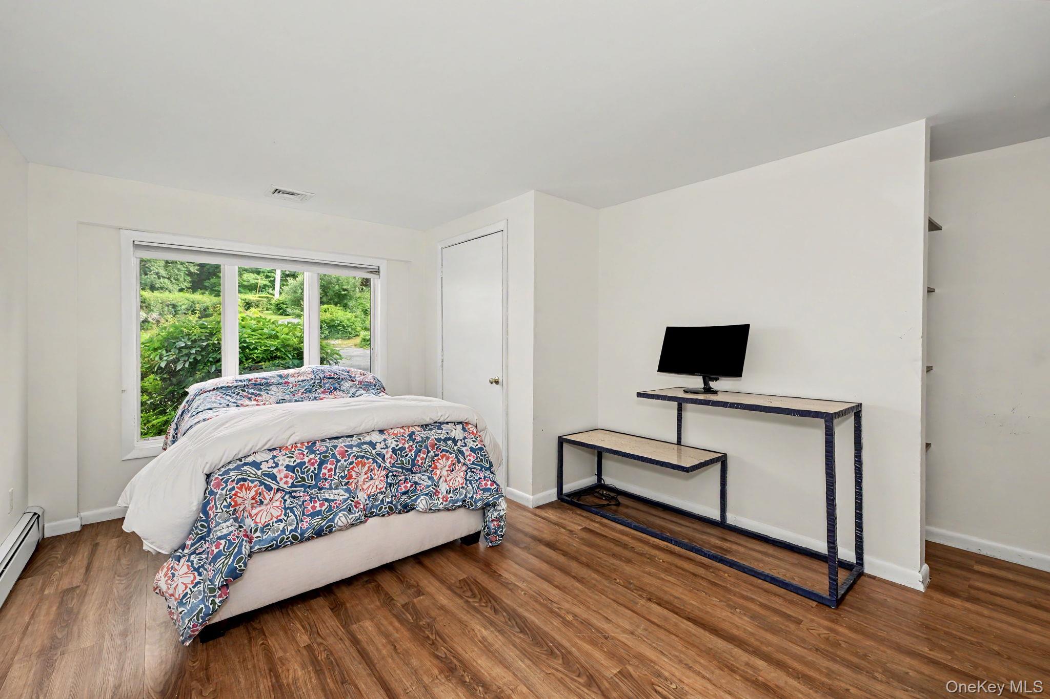 32 Lacona Road Property Photo 11