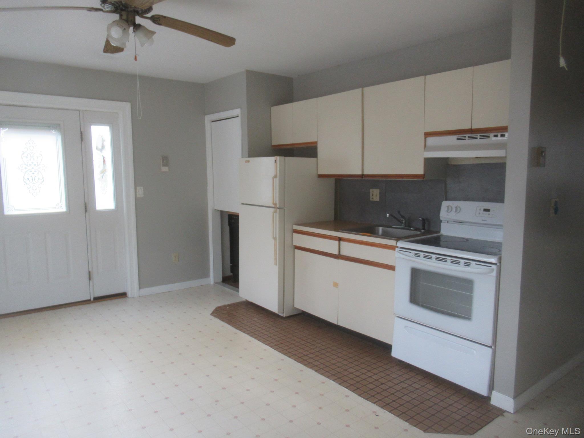 64 Hillside View Road Property Photo 16