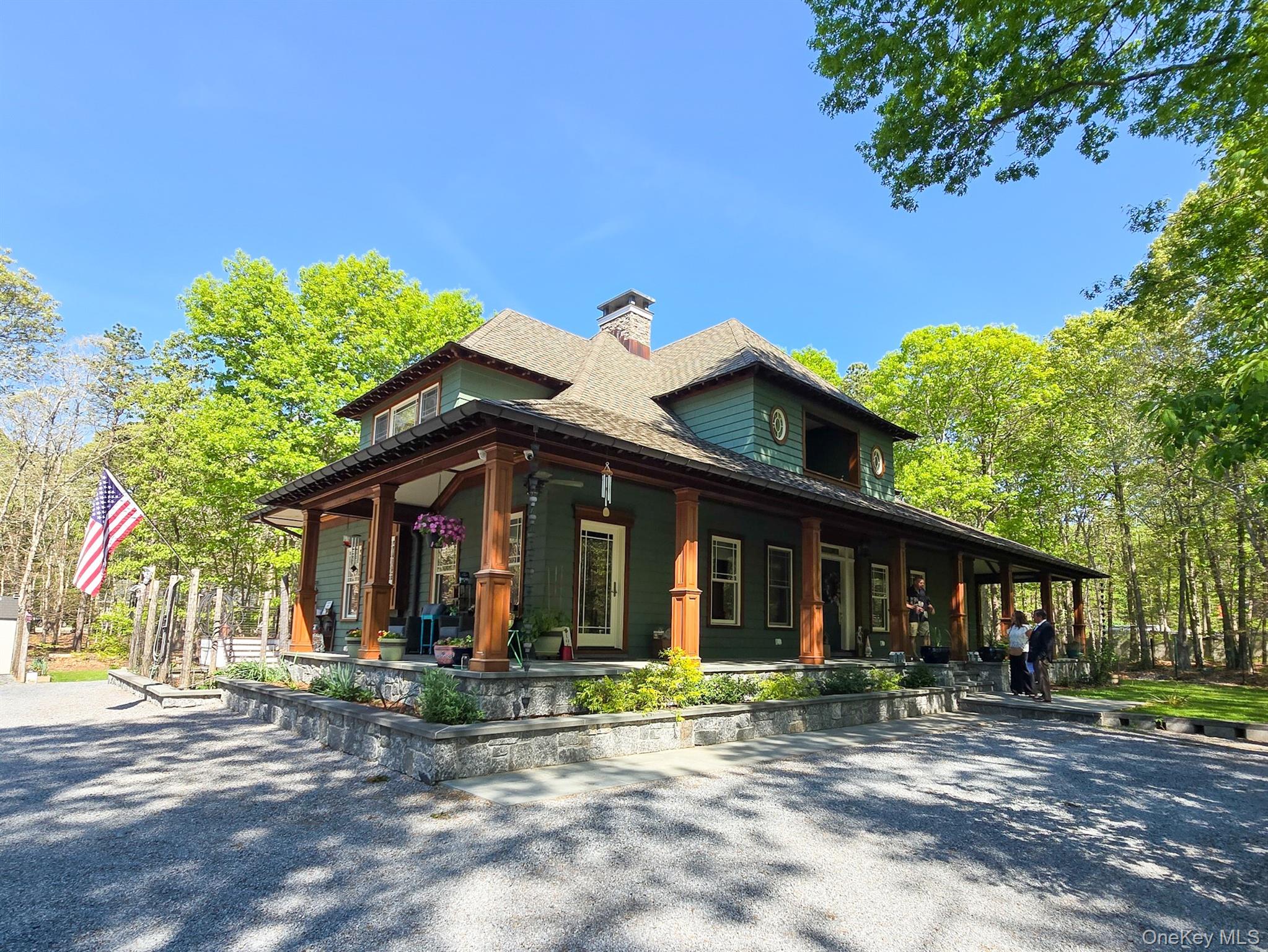 490 Wading River Road Property Photo 3