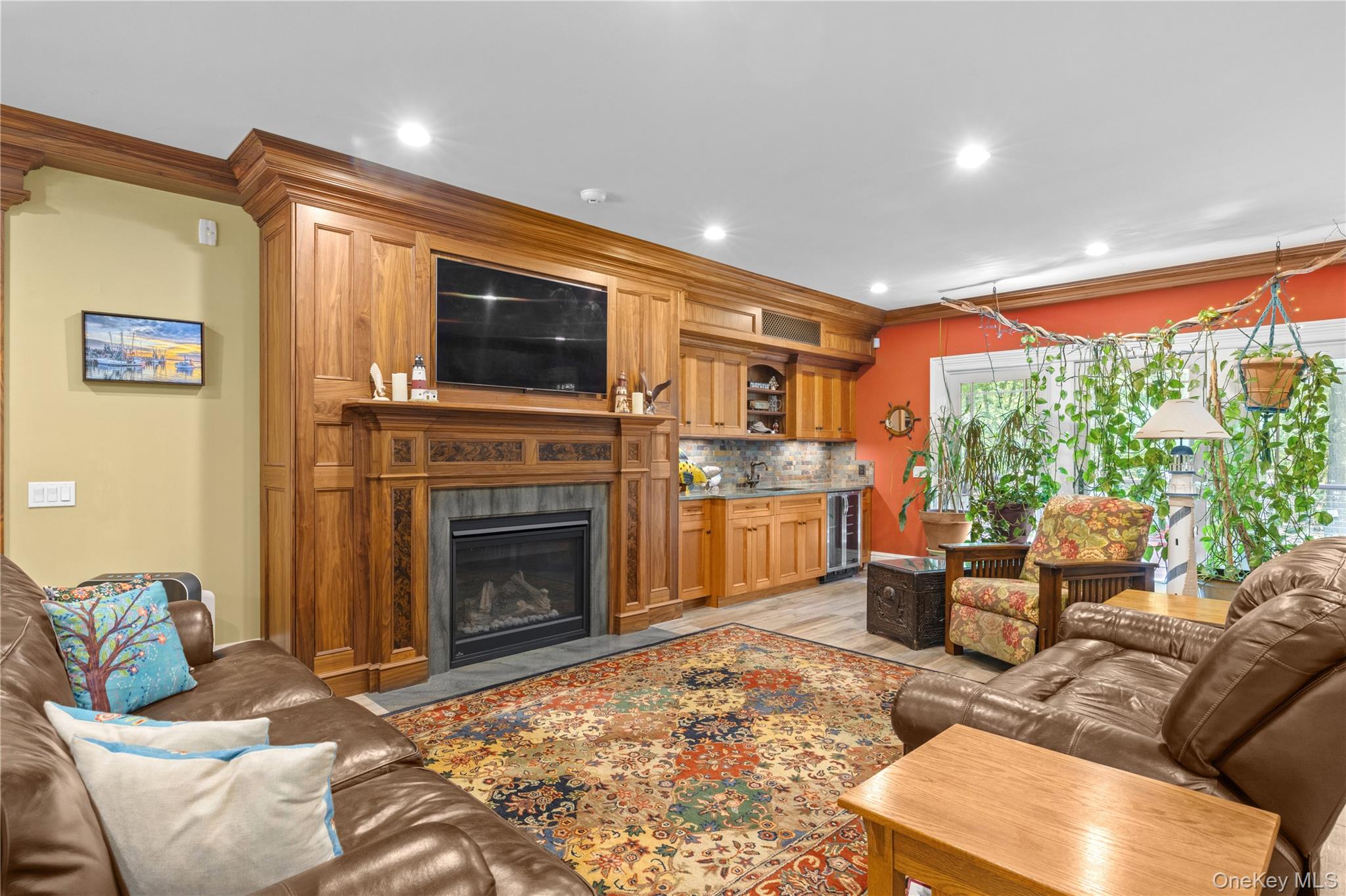 490 Wading River Road Property Photo 6