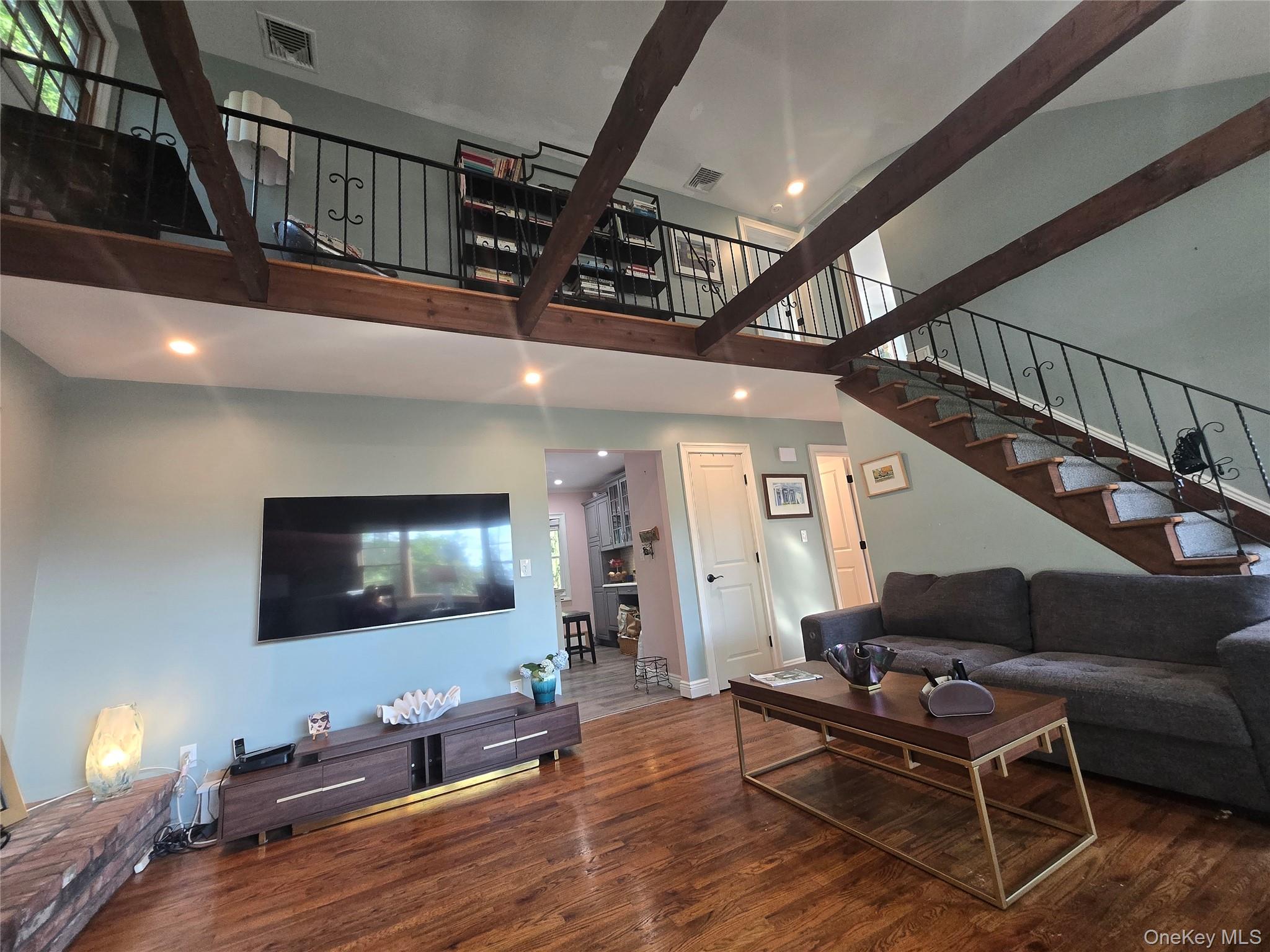 4 Beach Avenue Property Photo 10