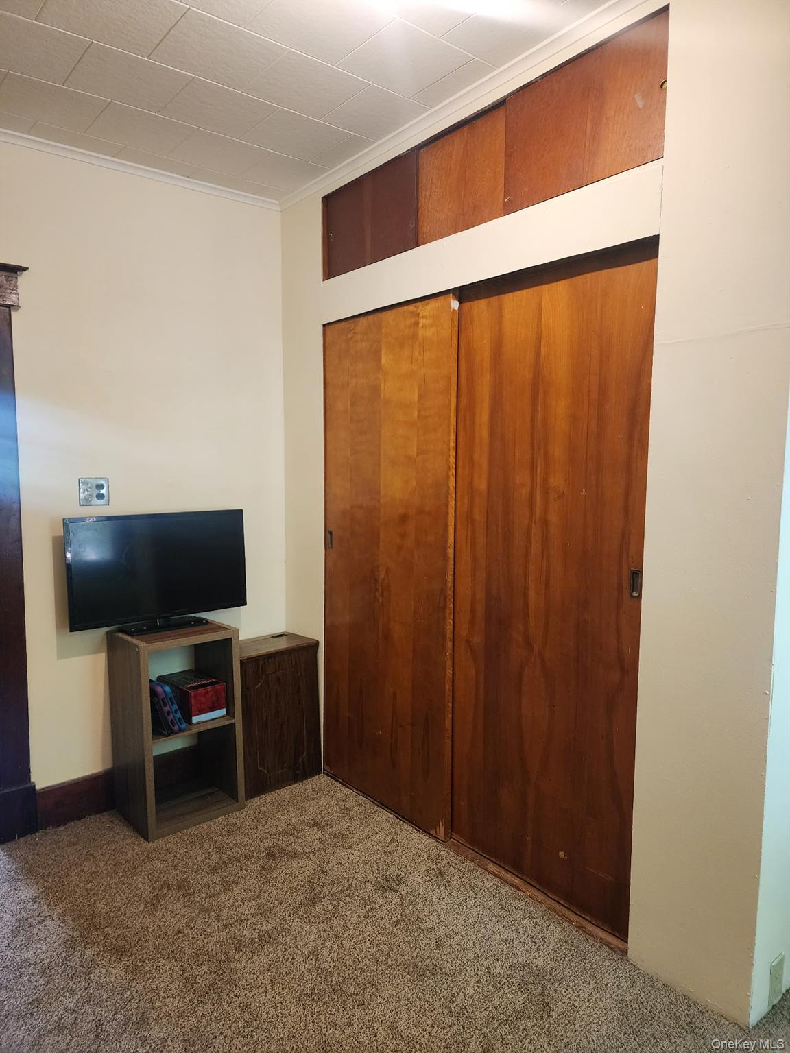 147 Forbes St Property Photo 8