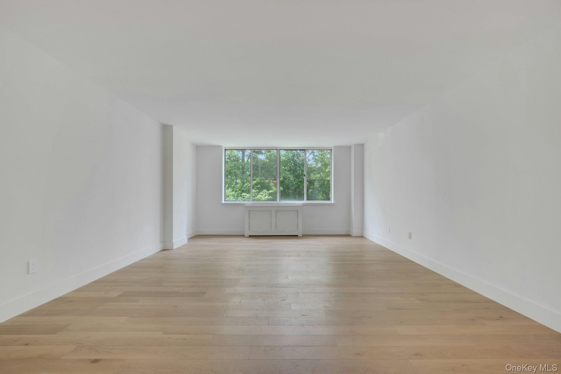 1270 North Avenue 1p Property Photo 4