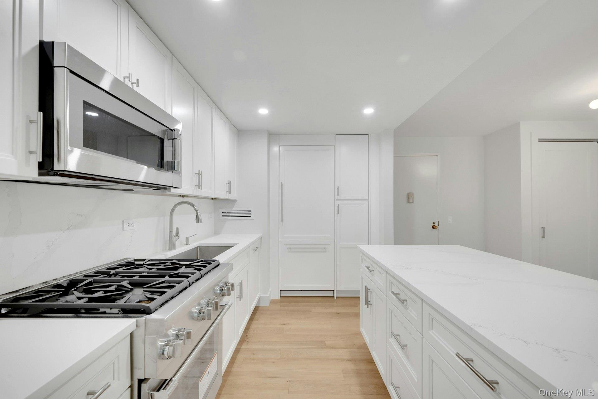 1270 North Avenue 1p Property Photo 11