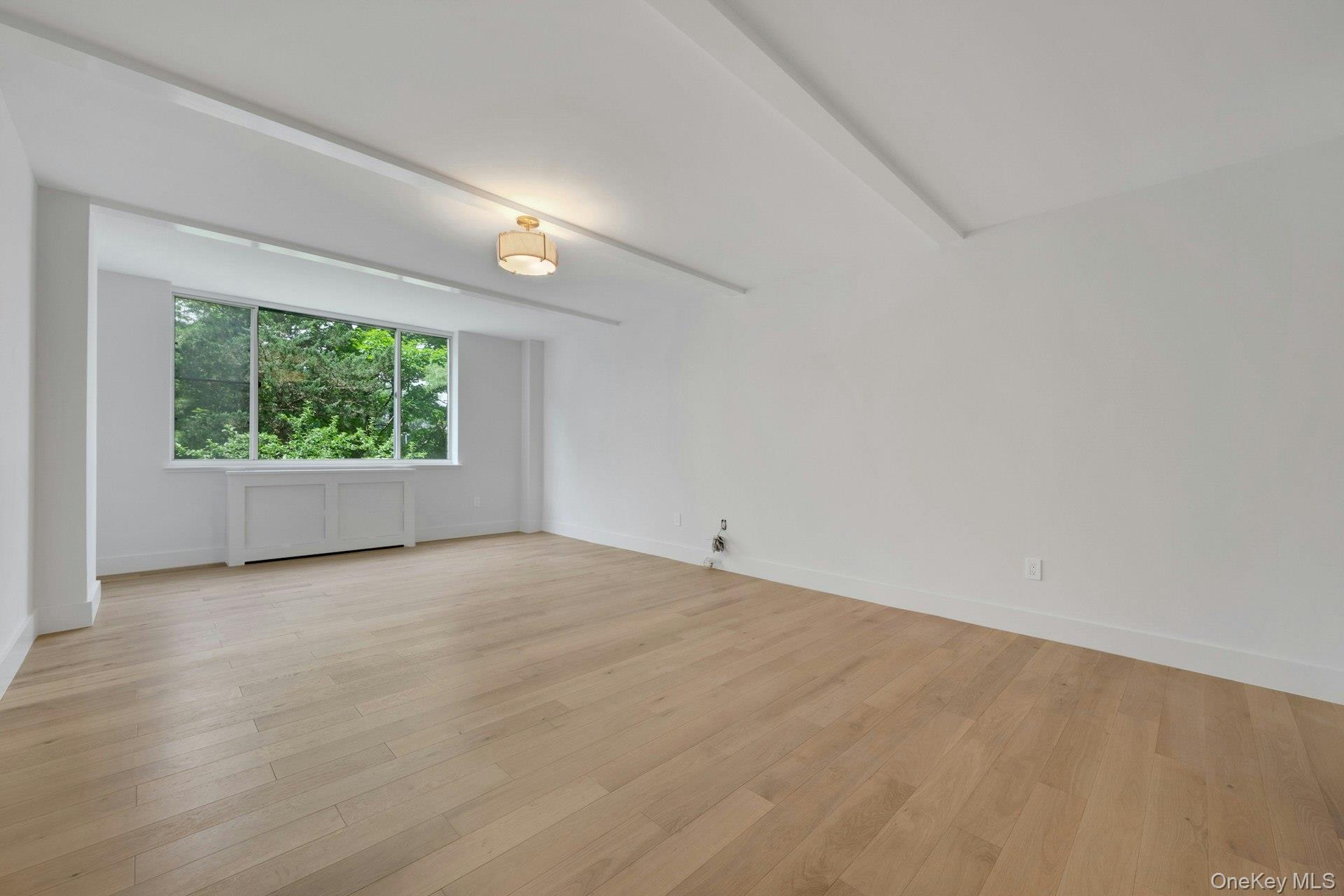 1270 North Avenue 1p Property Photo 13