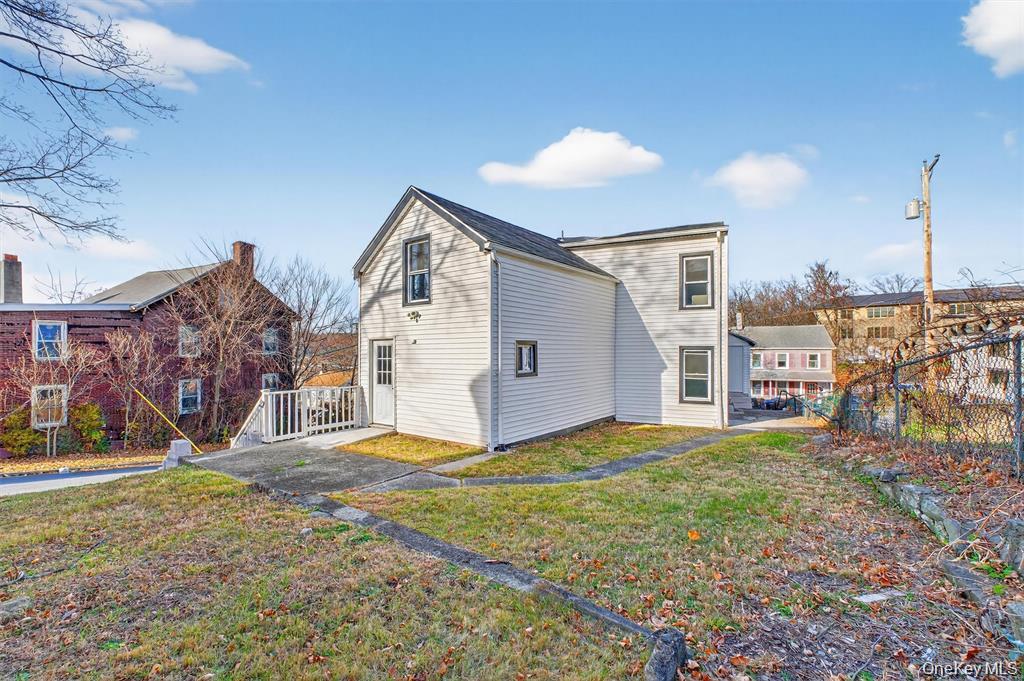 27 Spruce Street Property Photo 2