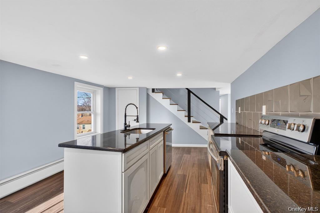 27 Spruce Street Property Photo 3
