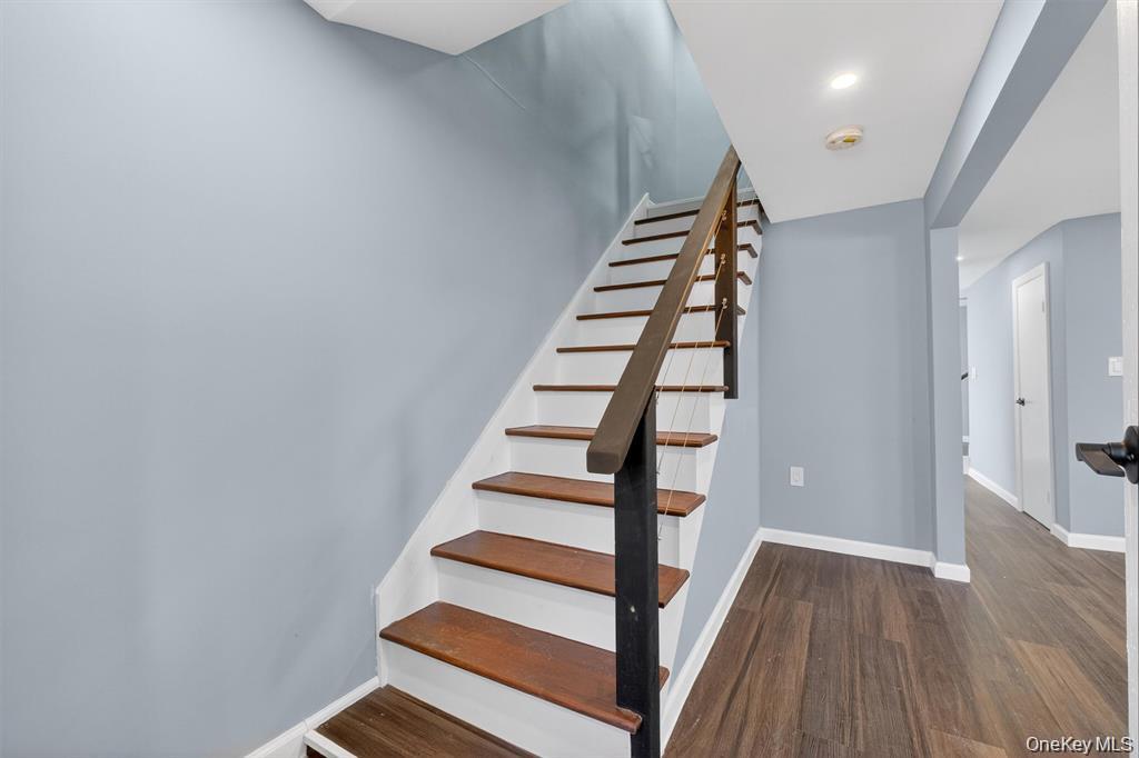 27 Spruce Street Property Photo 6