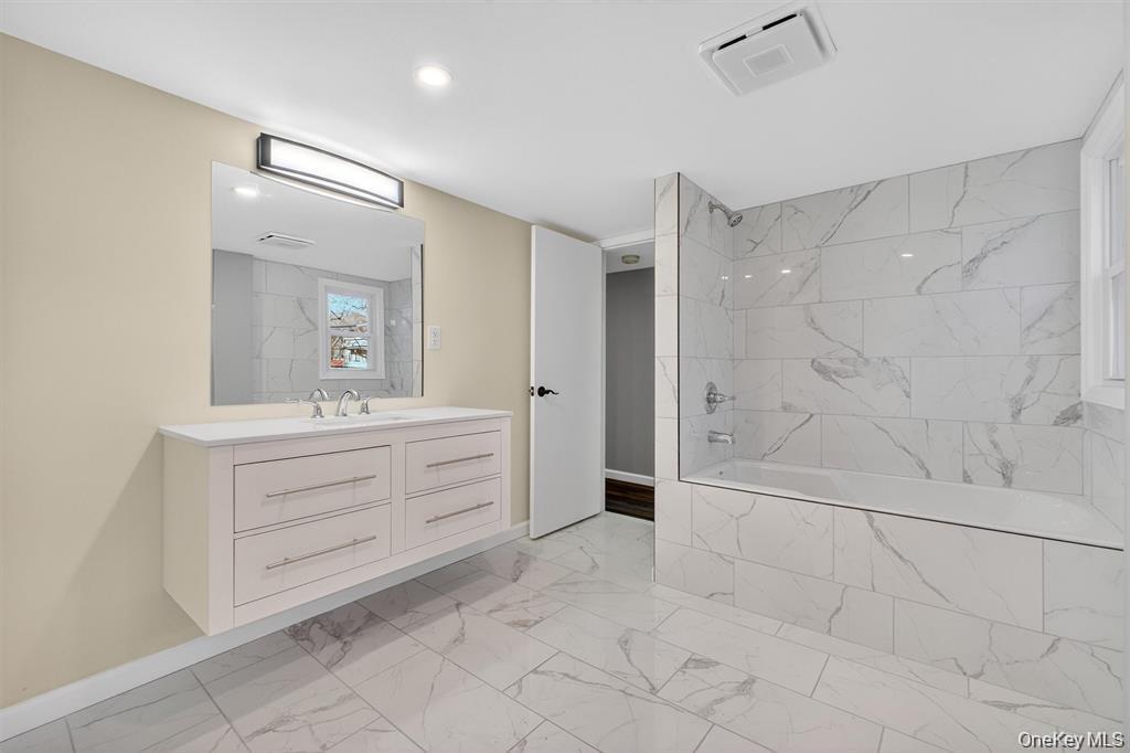 27 Spruce Street Property Photo 8