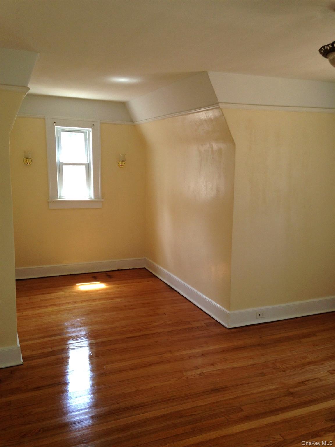 1 Hammond Street Property Photo 11