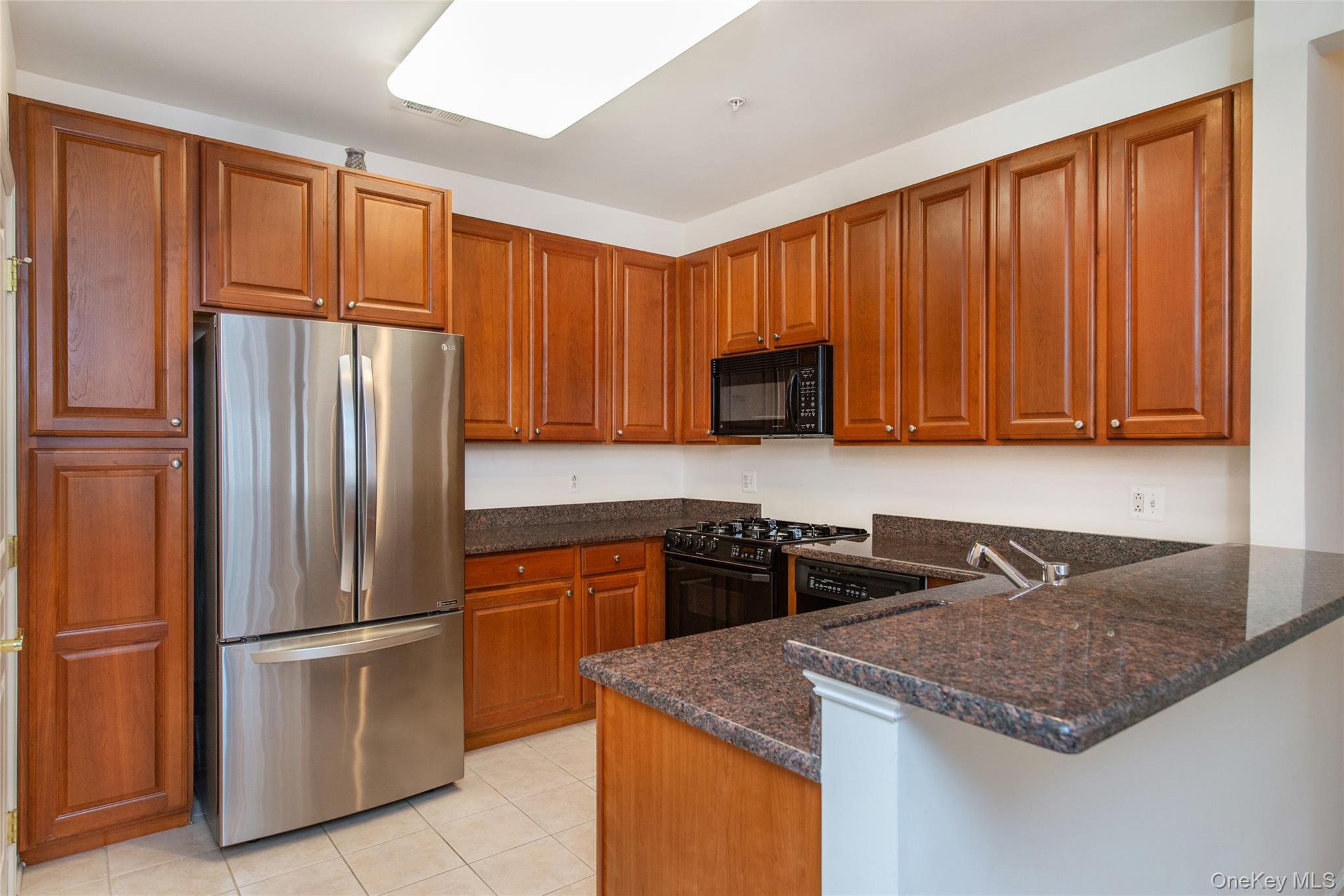 28 N De Baun Avenue 205 Property Photo 8