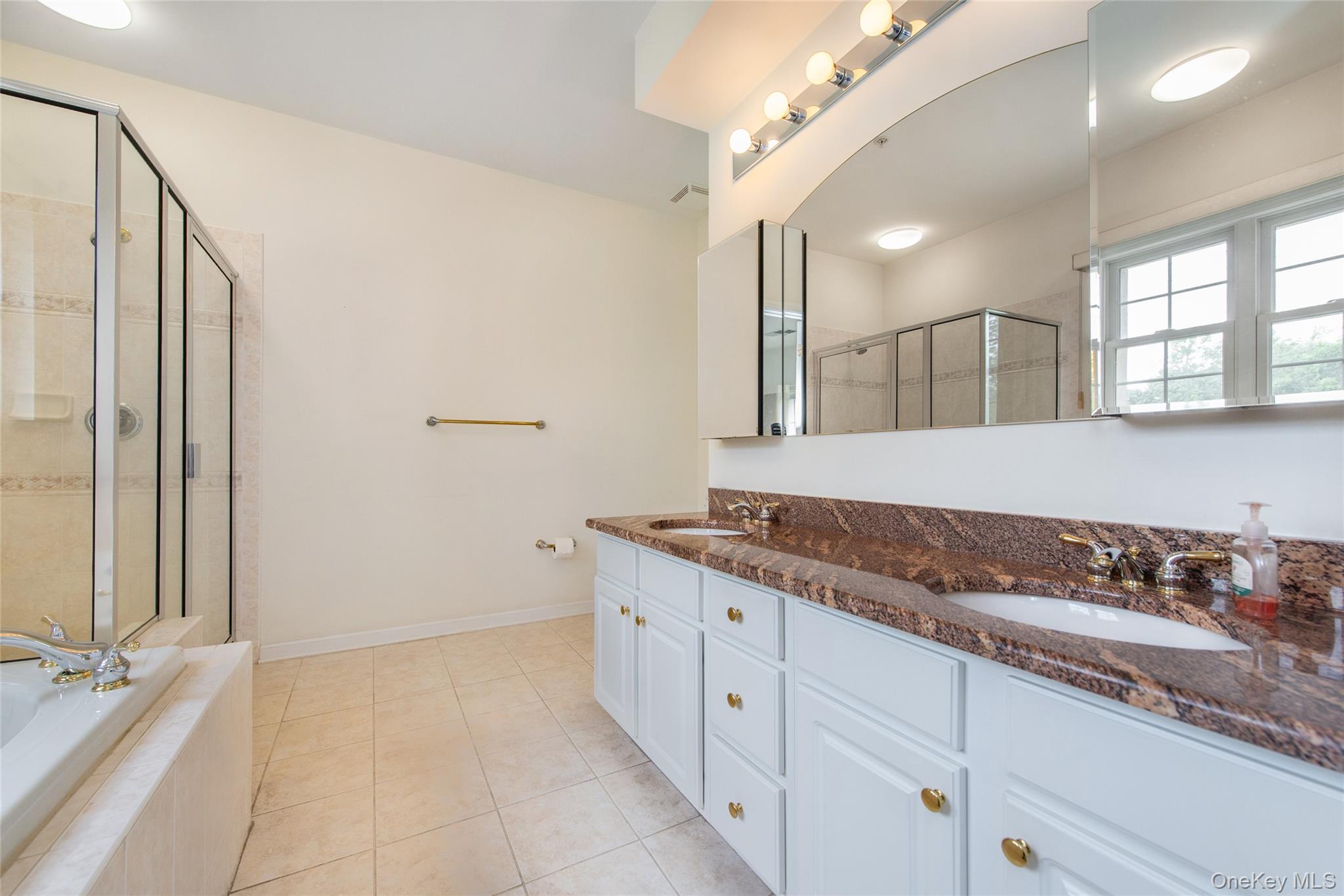 28 N De Baun Avenue 205 Property Photo 13