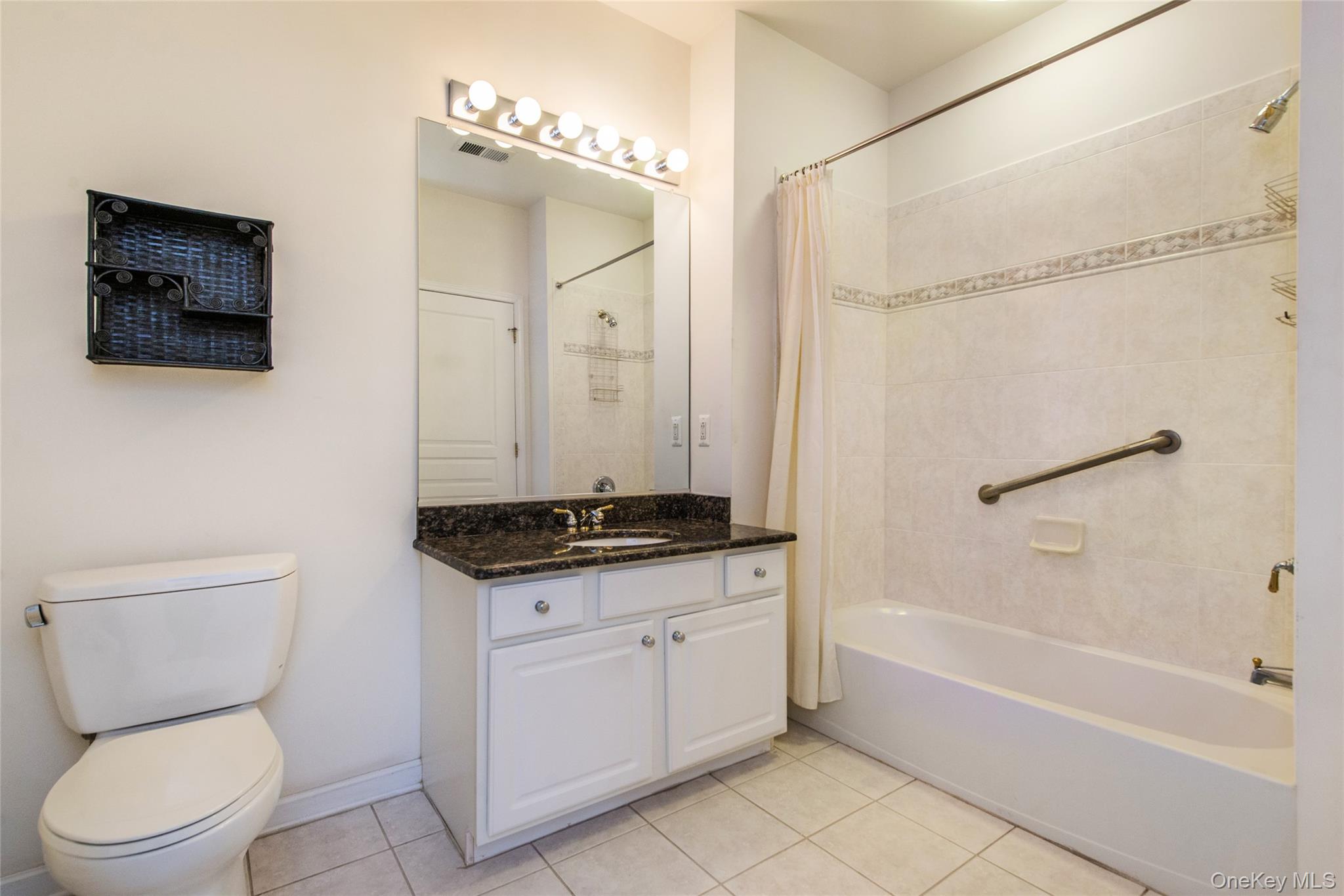 28 N De Baun Avenue 205 Property Photo 16