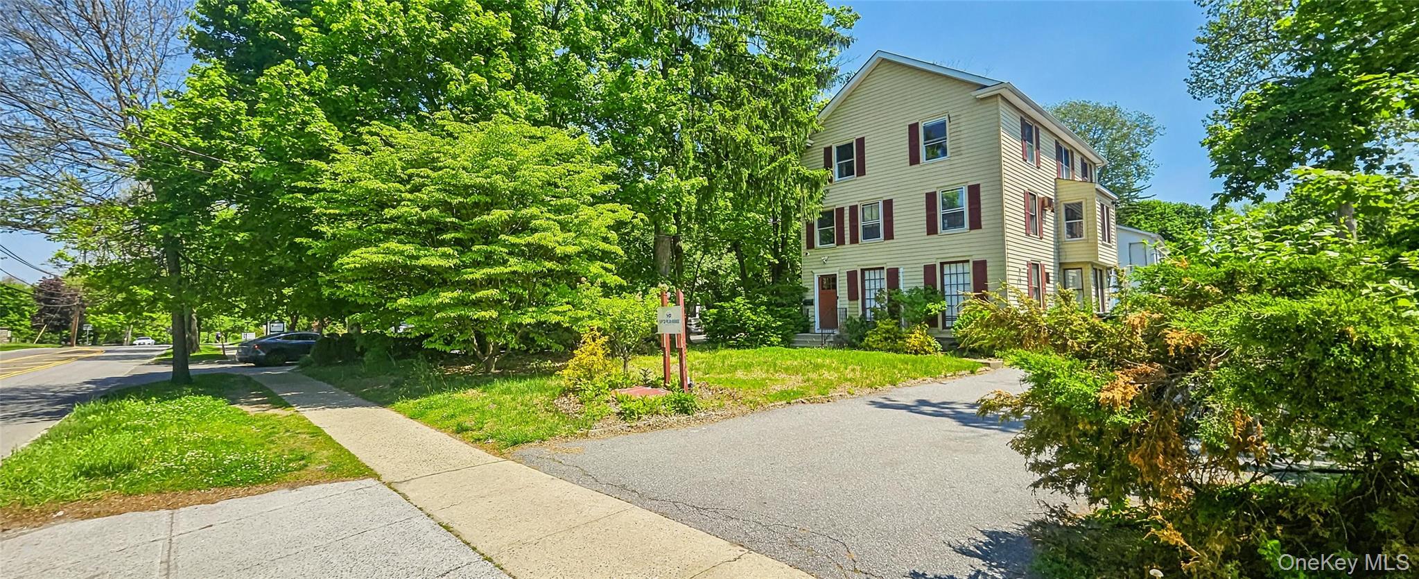 239 Lexington Avenue Property Photo 1