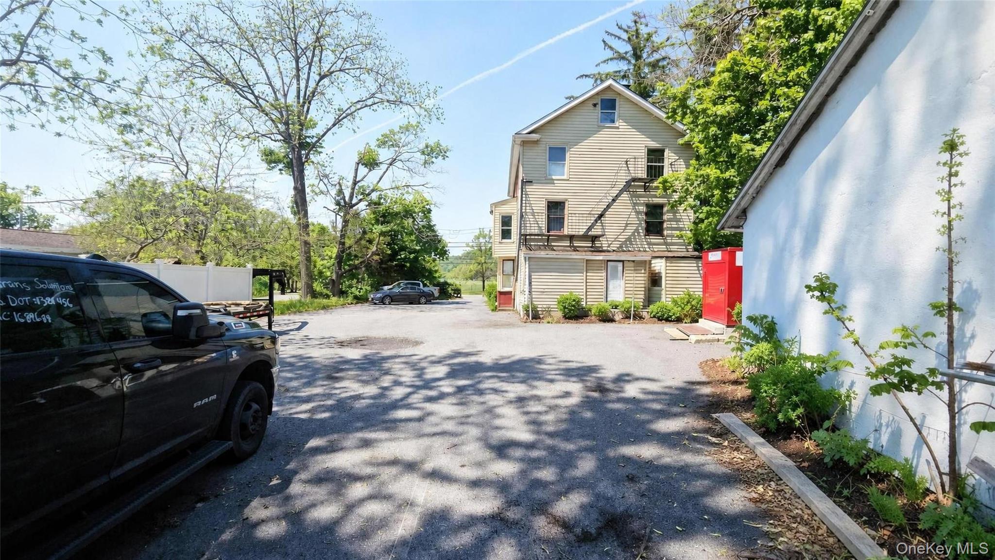 239 Lexington Avenue Property Photo 11