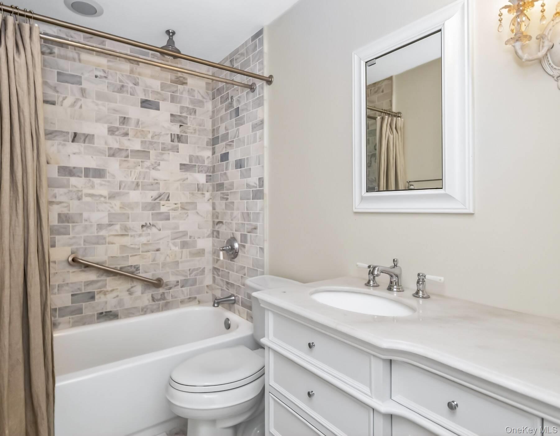 112 Ashley Property Photo 27