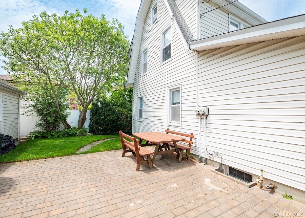 34 Remsen Avenue Property Photo 5